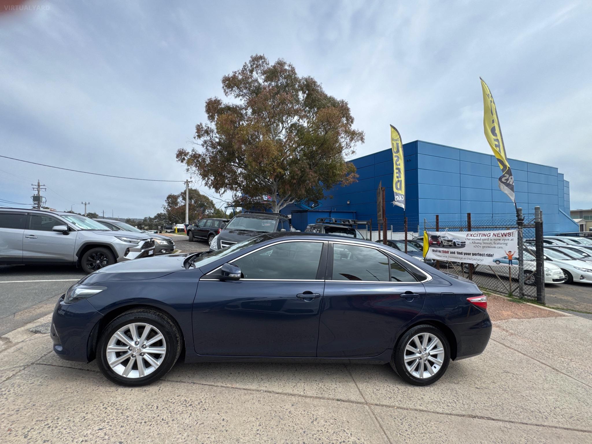 TOYOTA CAMRY