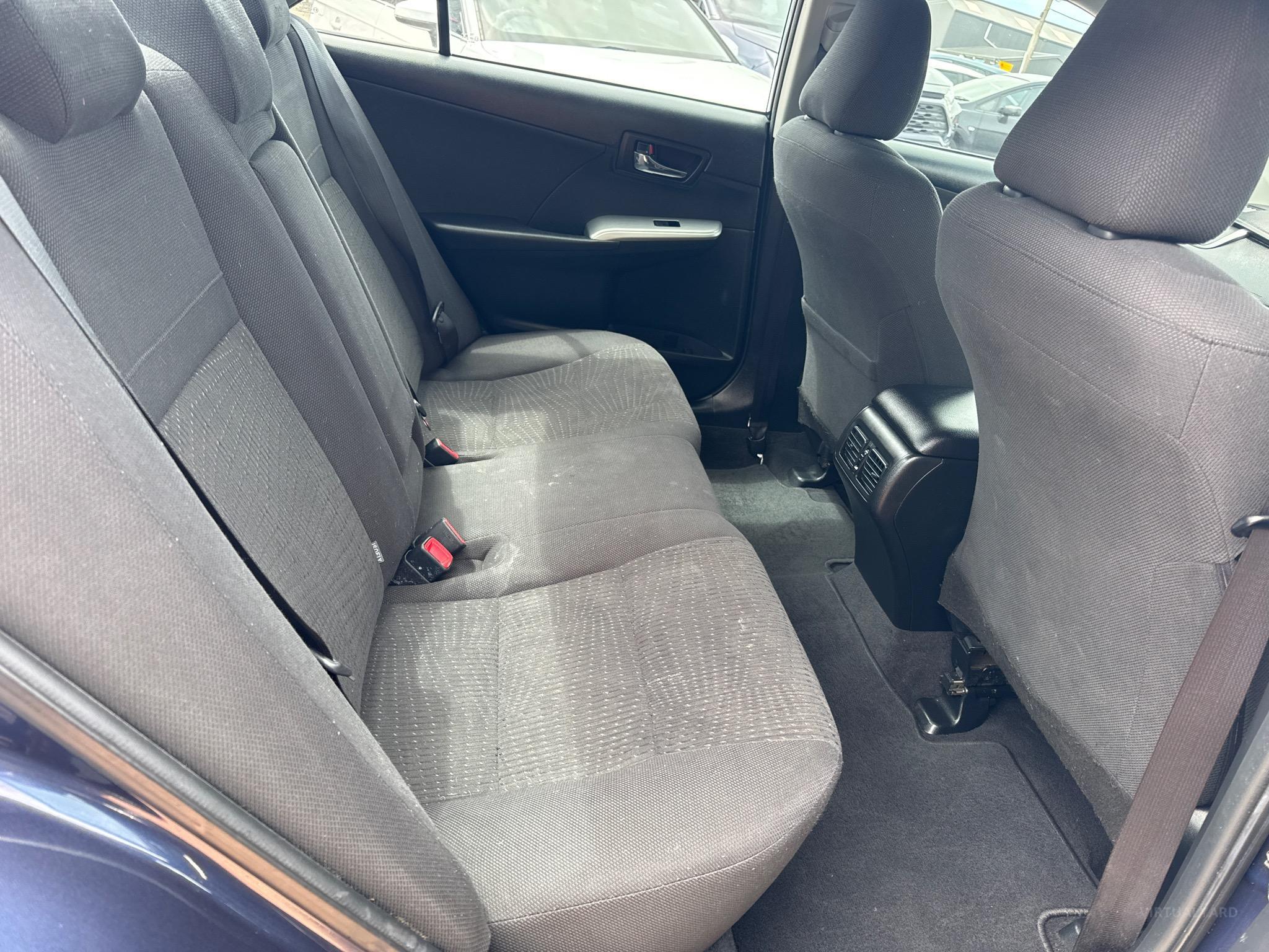 TOYOTA CAMRY
