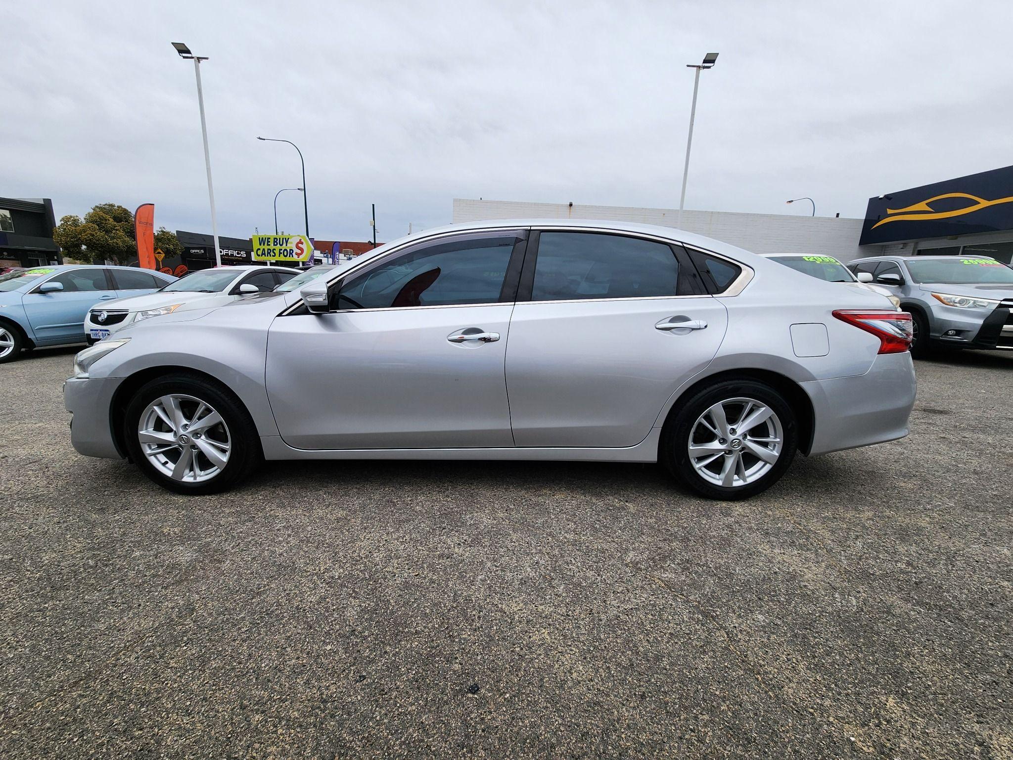 Nissan Altima