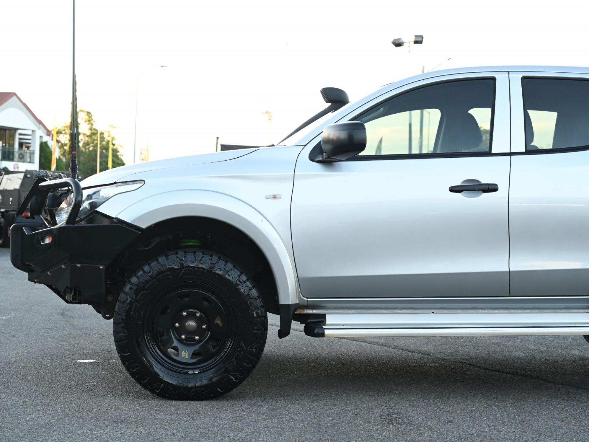 Mitsubishi Triton