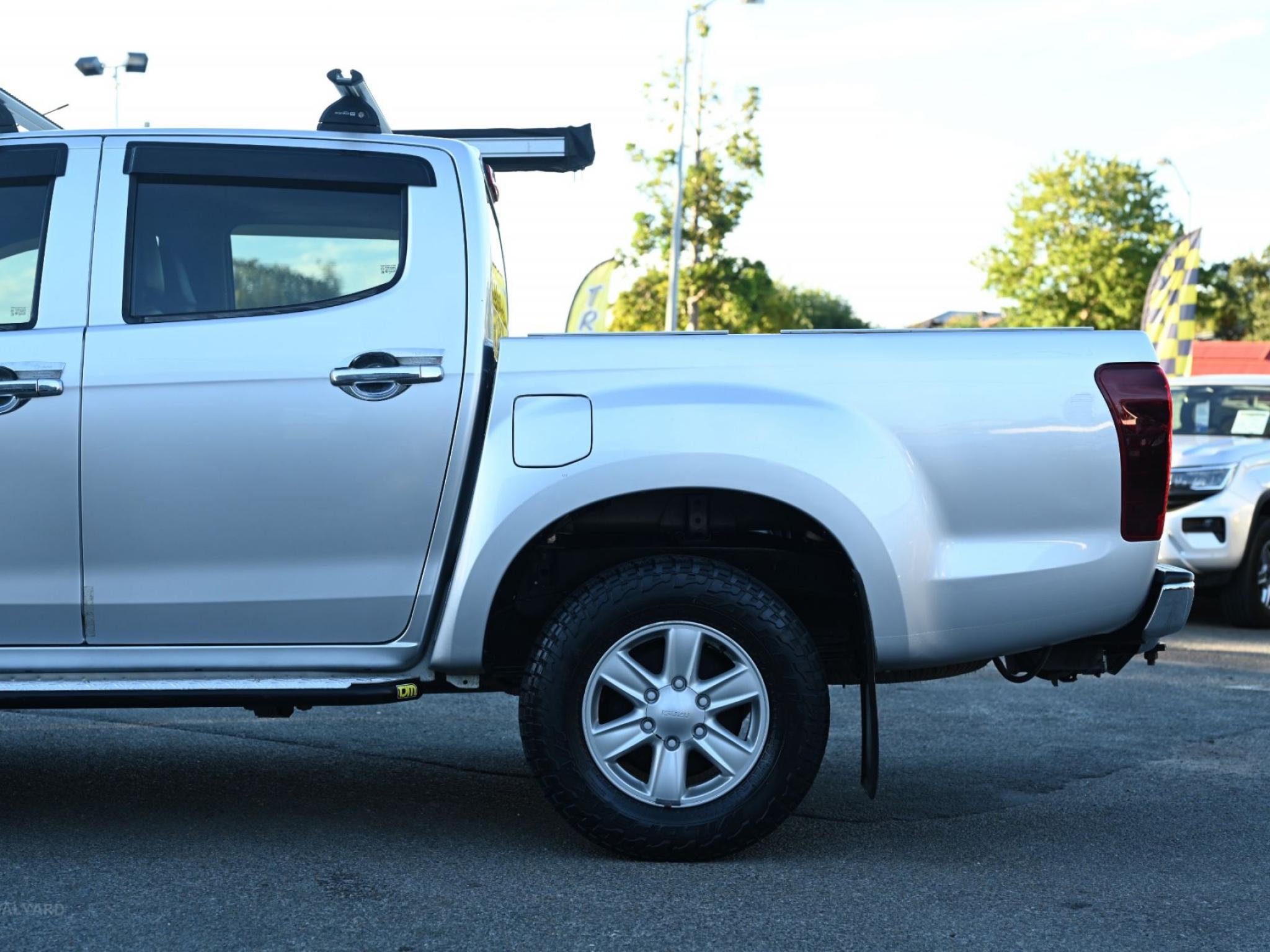 Isuzu D-MAX