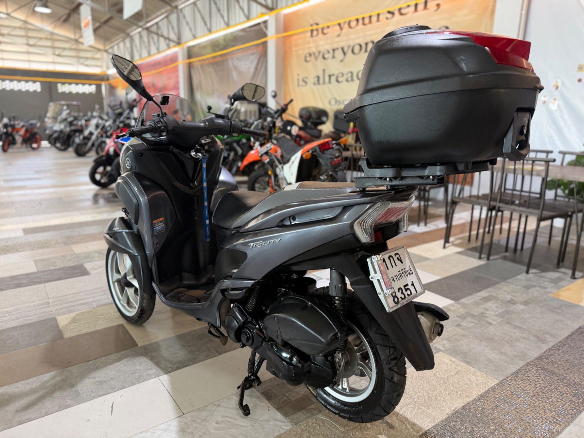 YAMAHA TRICITY