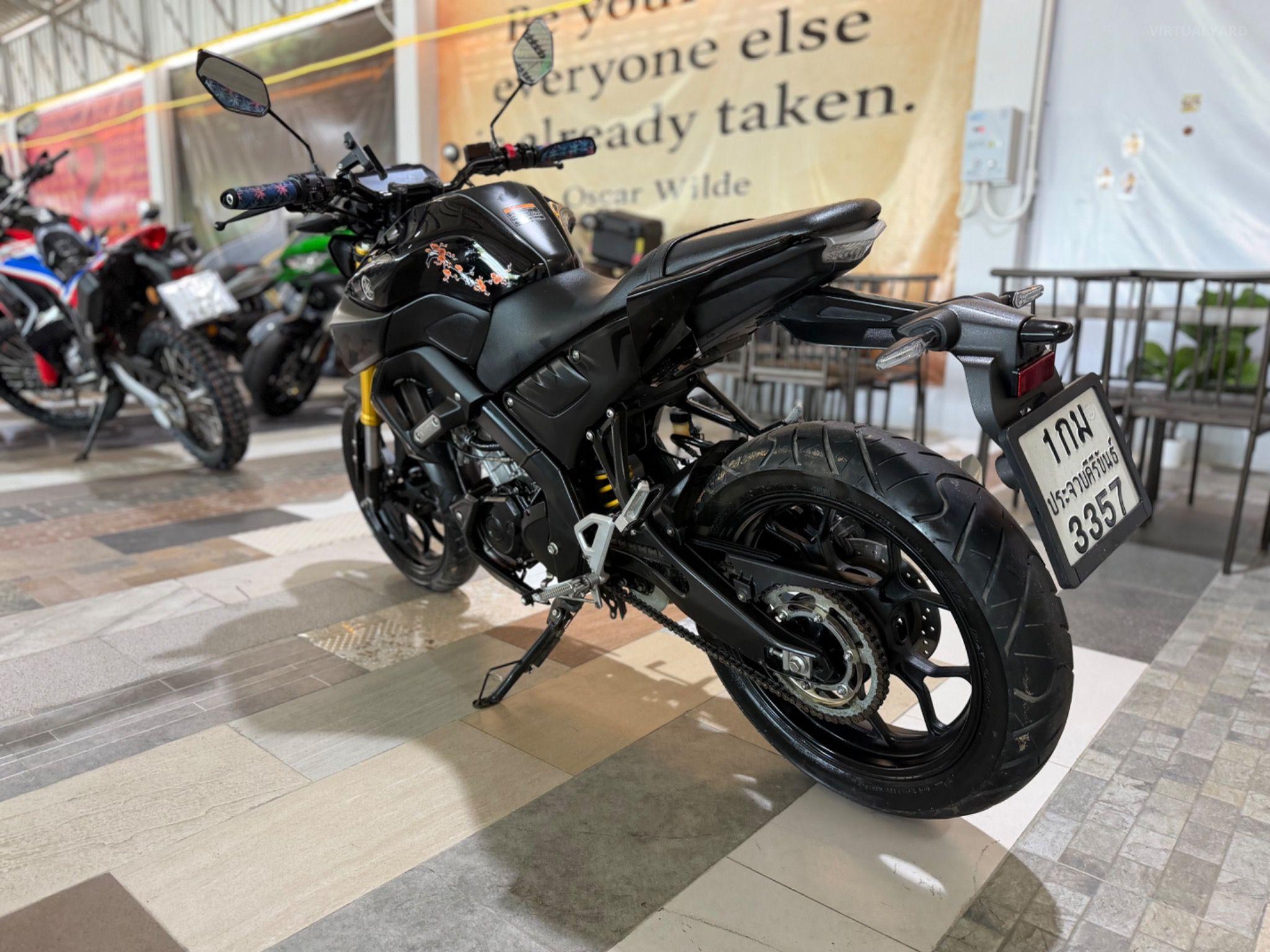 YAMAHA MT15