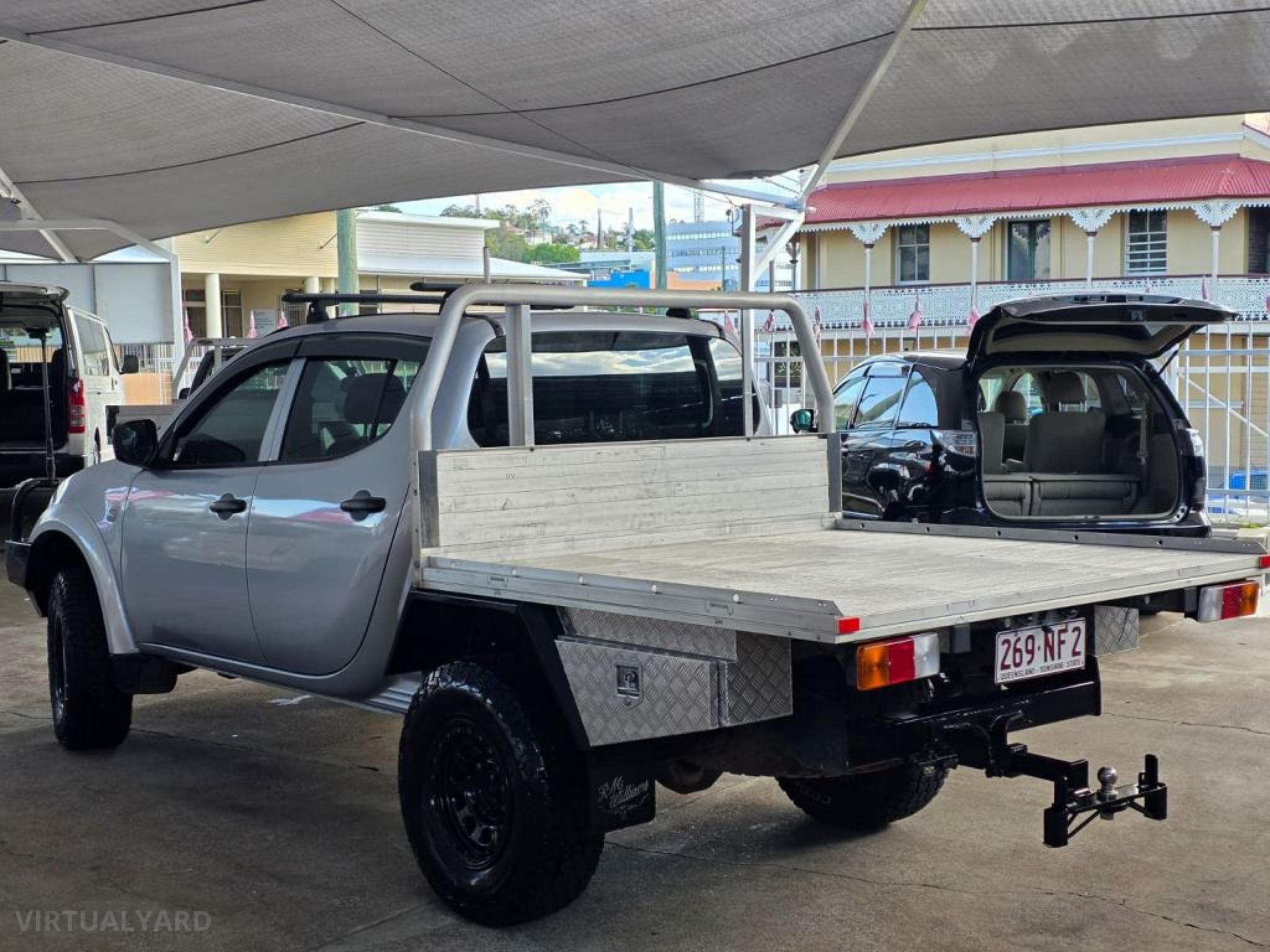 MITSUBISHI TRITON