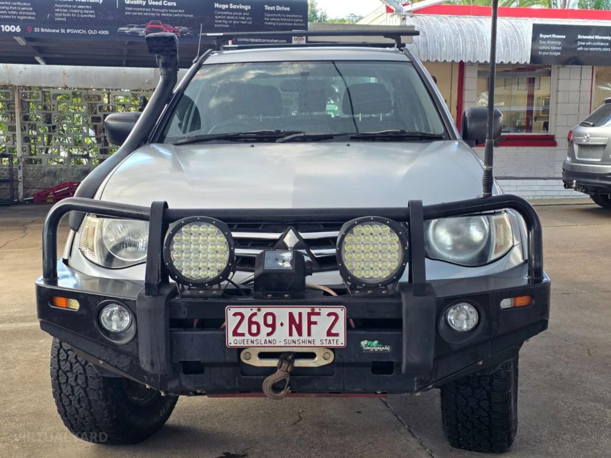 MITSUBISHI TRITON