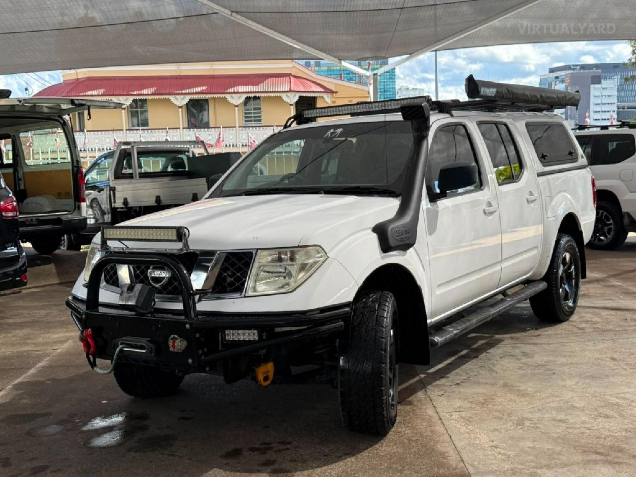 NISSAN NAVARA