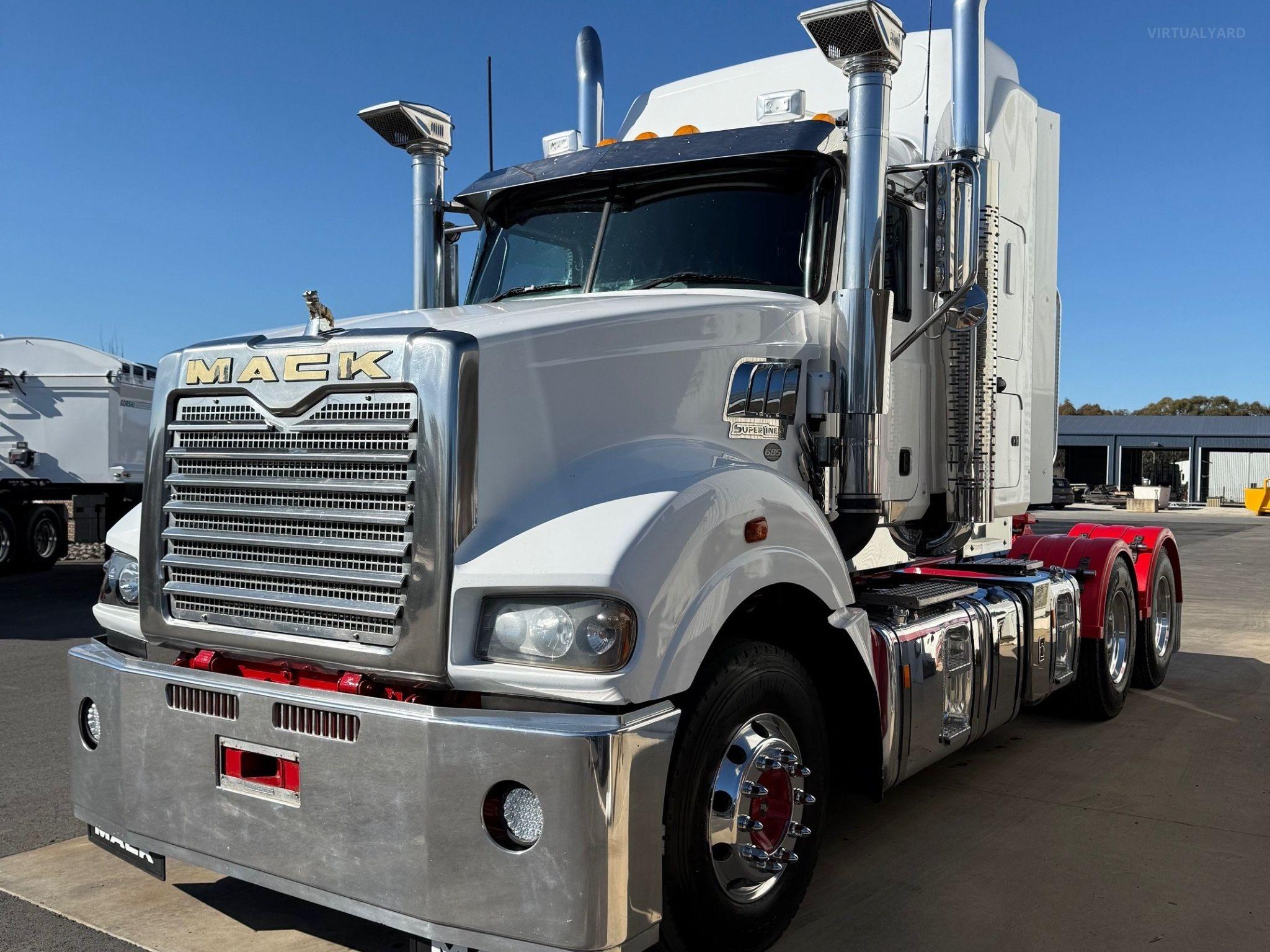 MACK CLXT SUPERLINER