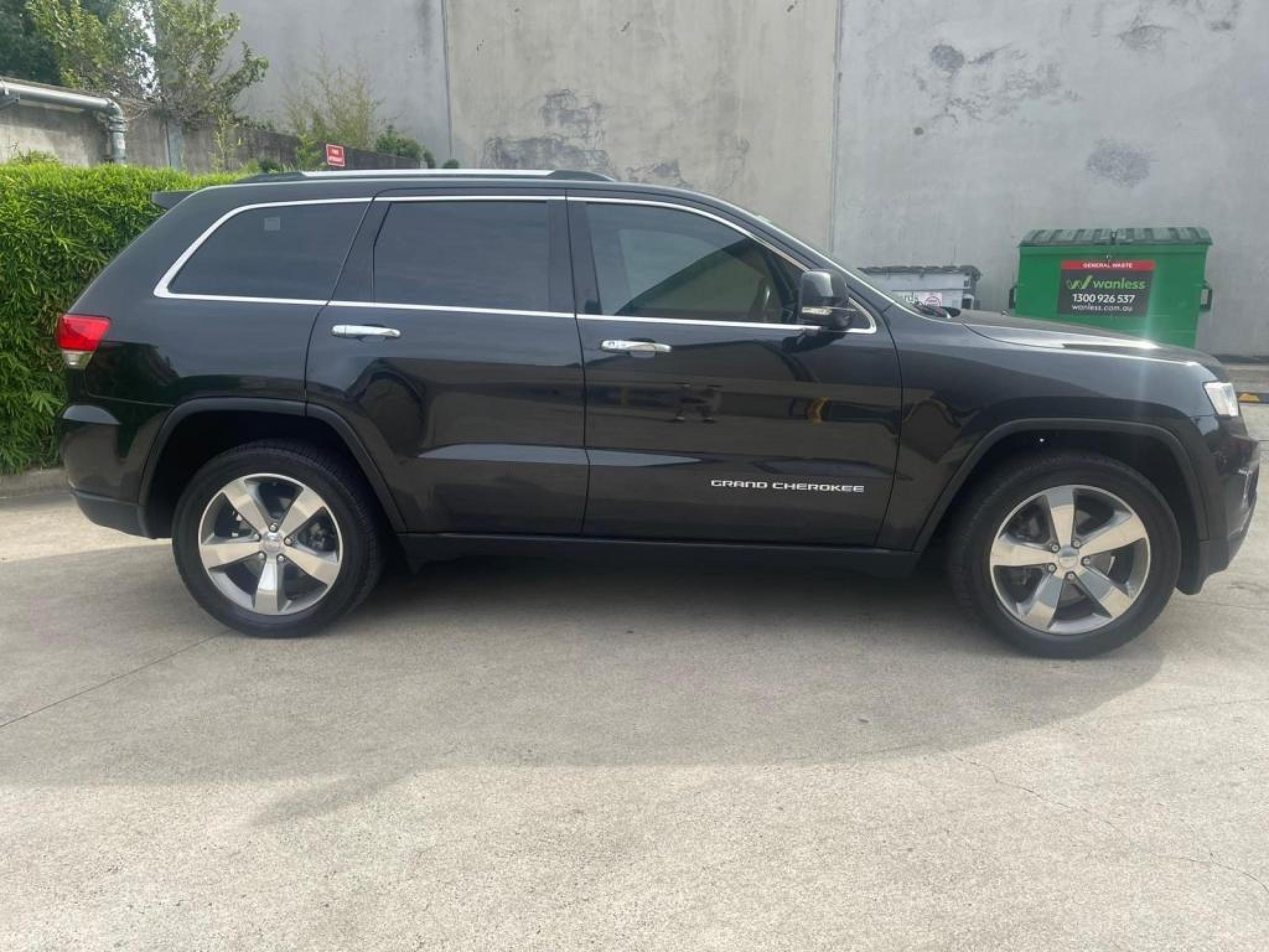 JEEP GRAND CHEROKEE WK LIMITED WAGON 5DR SPTS AUTO 8SP 4X4 3.6I [MY15] image 6