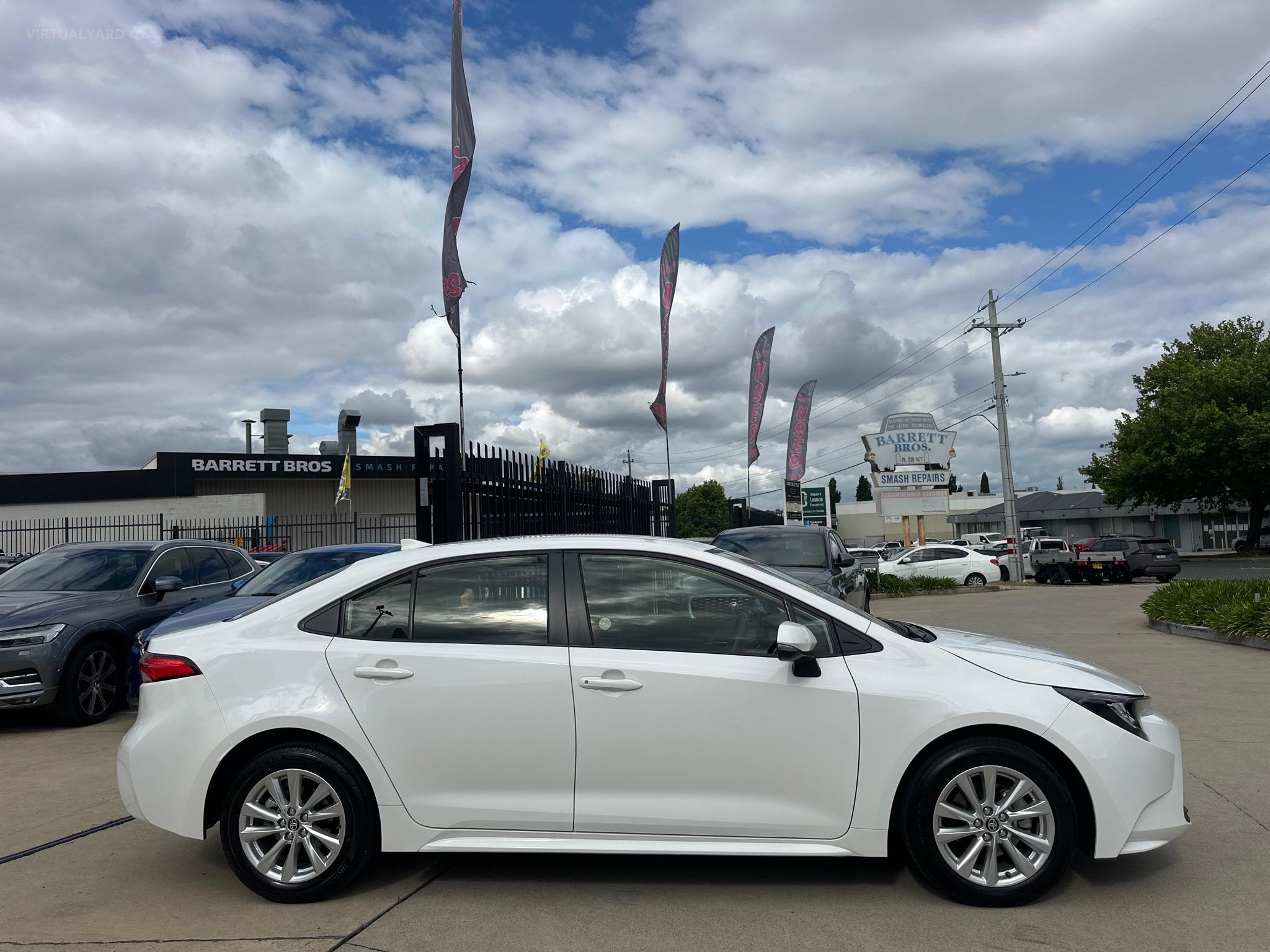 TOYOTA COROLLA