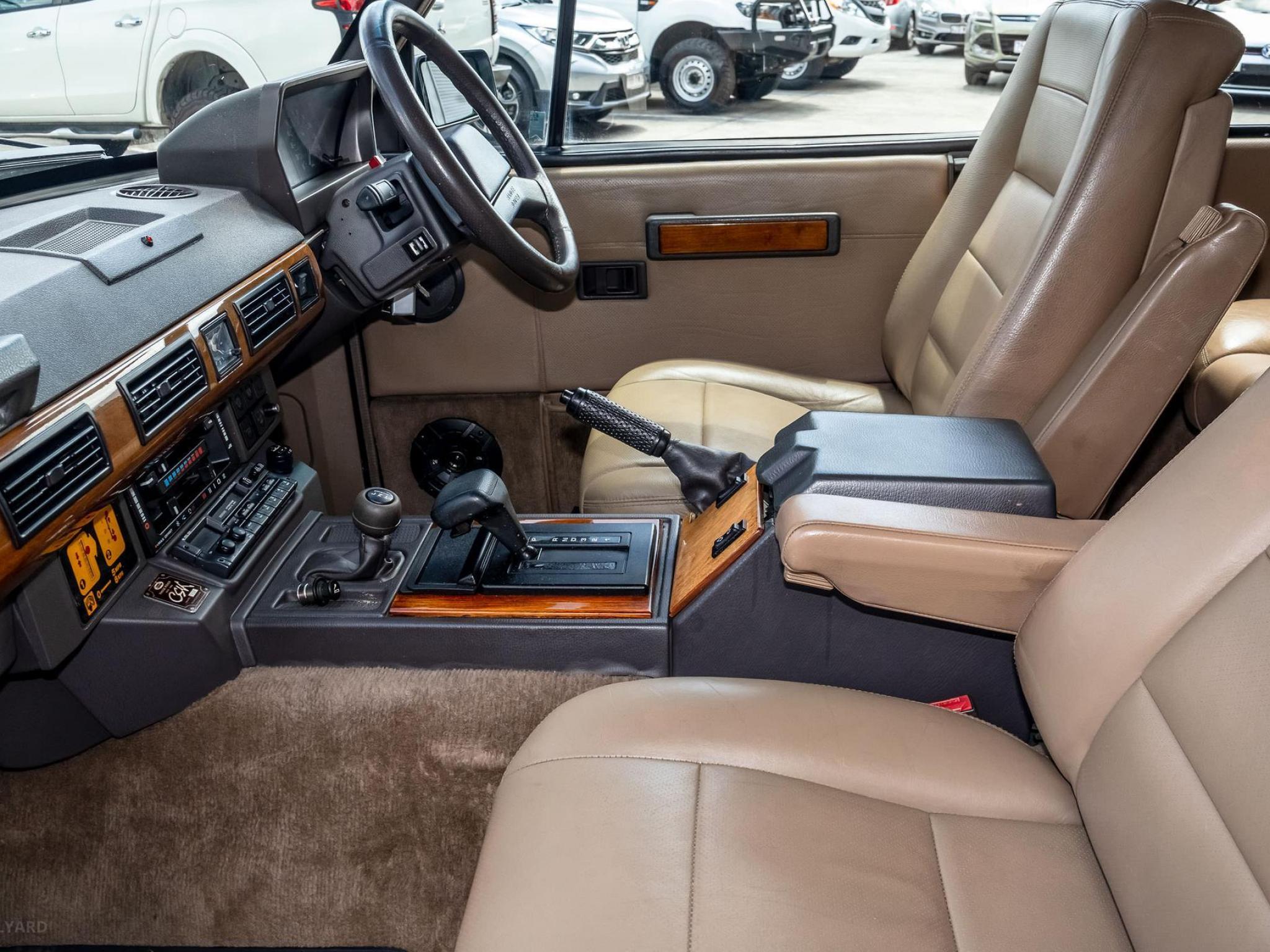 LAND ROVER RANGE ROVER