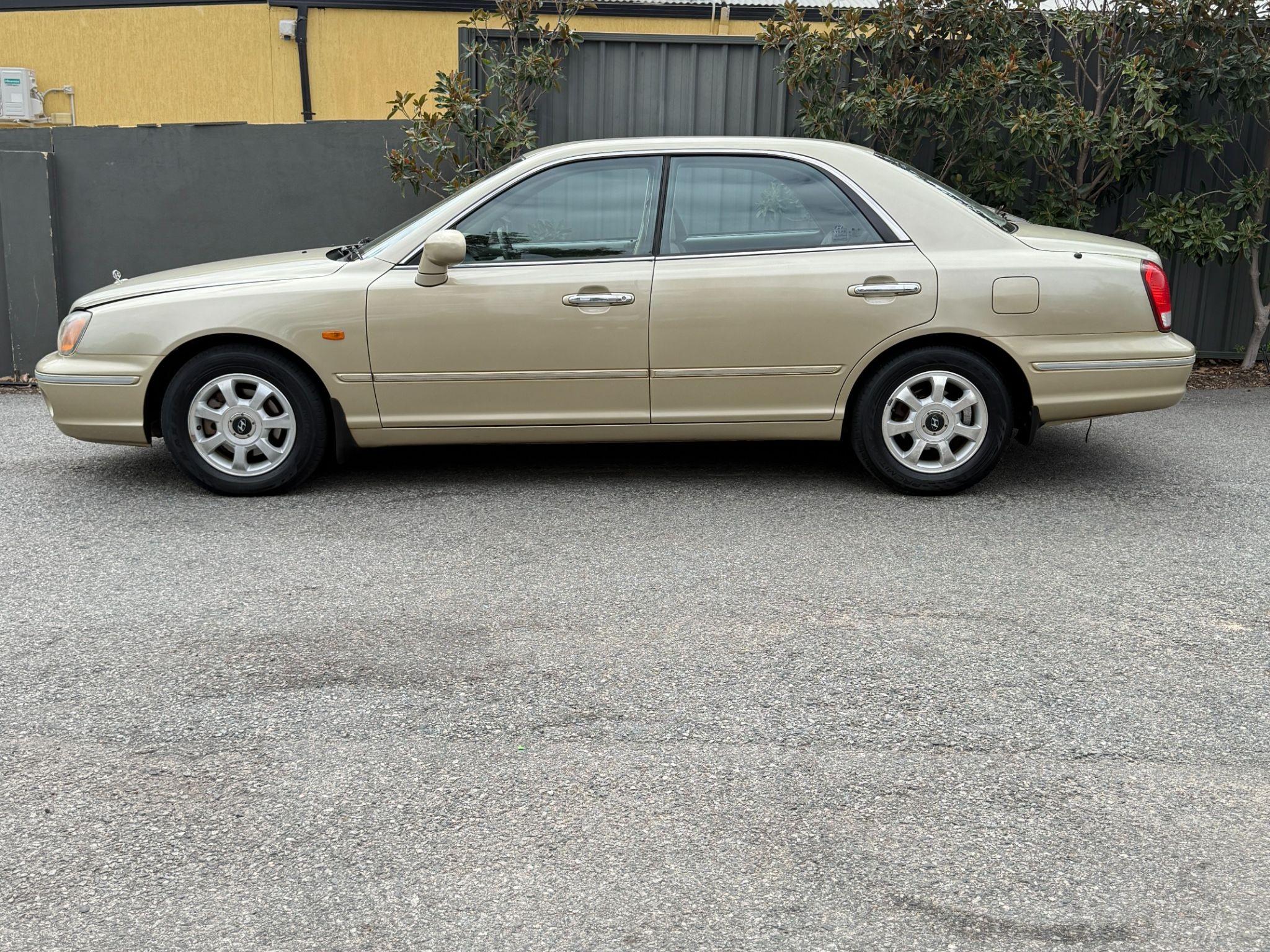 HYUNDAI GRANDEUR