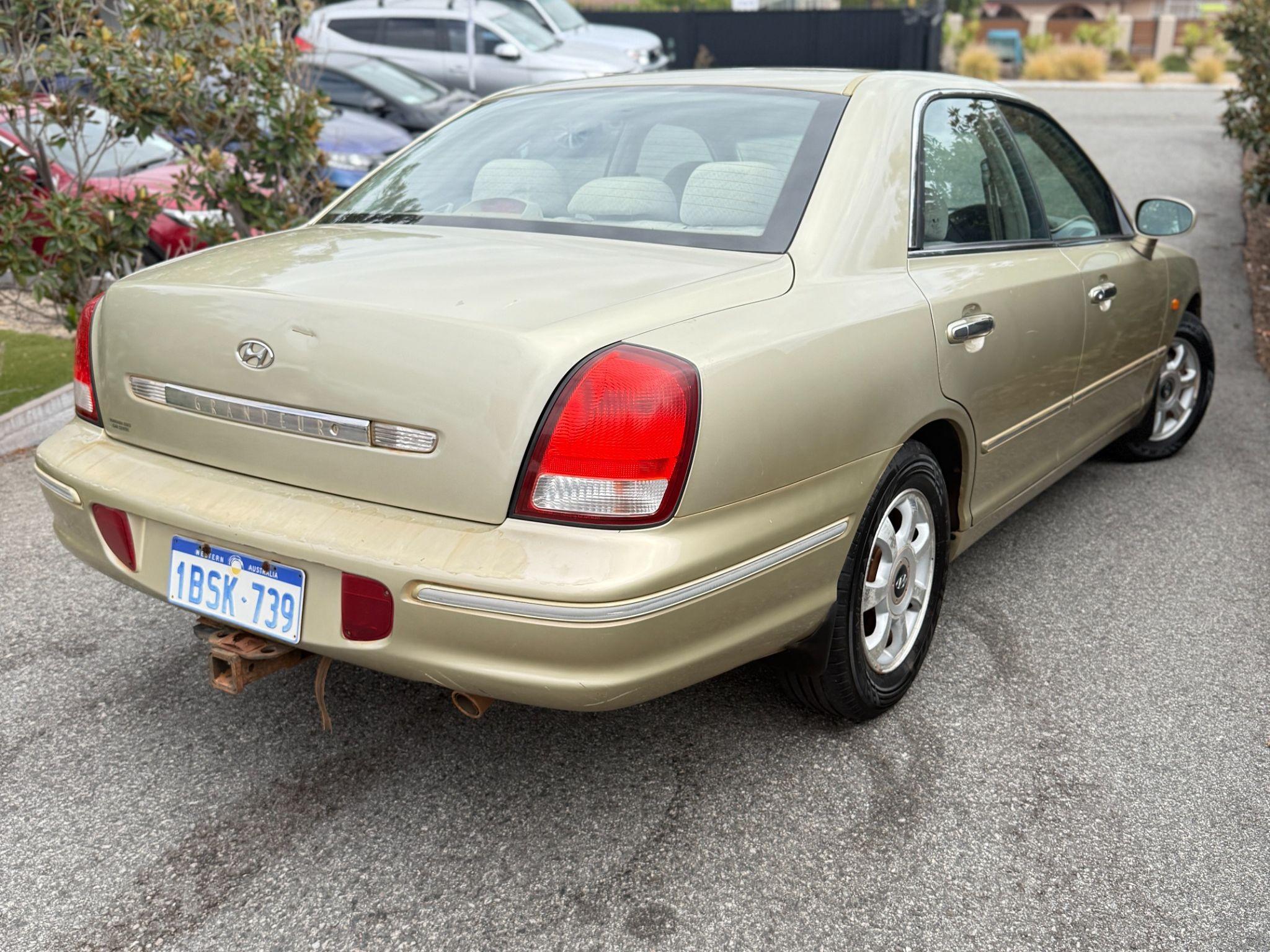HYUNDAI GRANDEUR