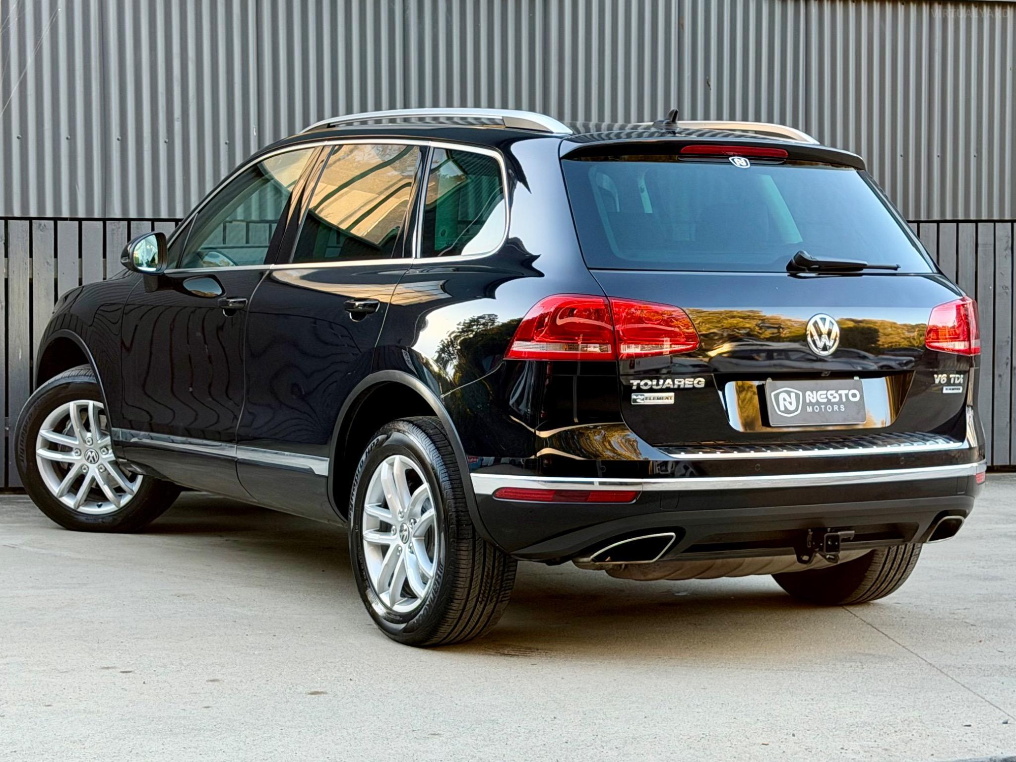 VOLKSWAGEN TOUAREG