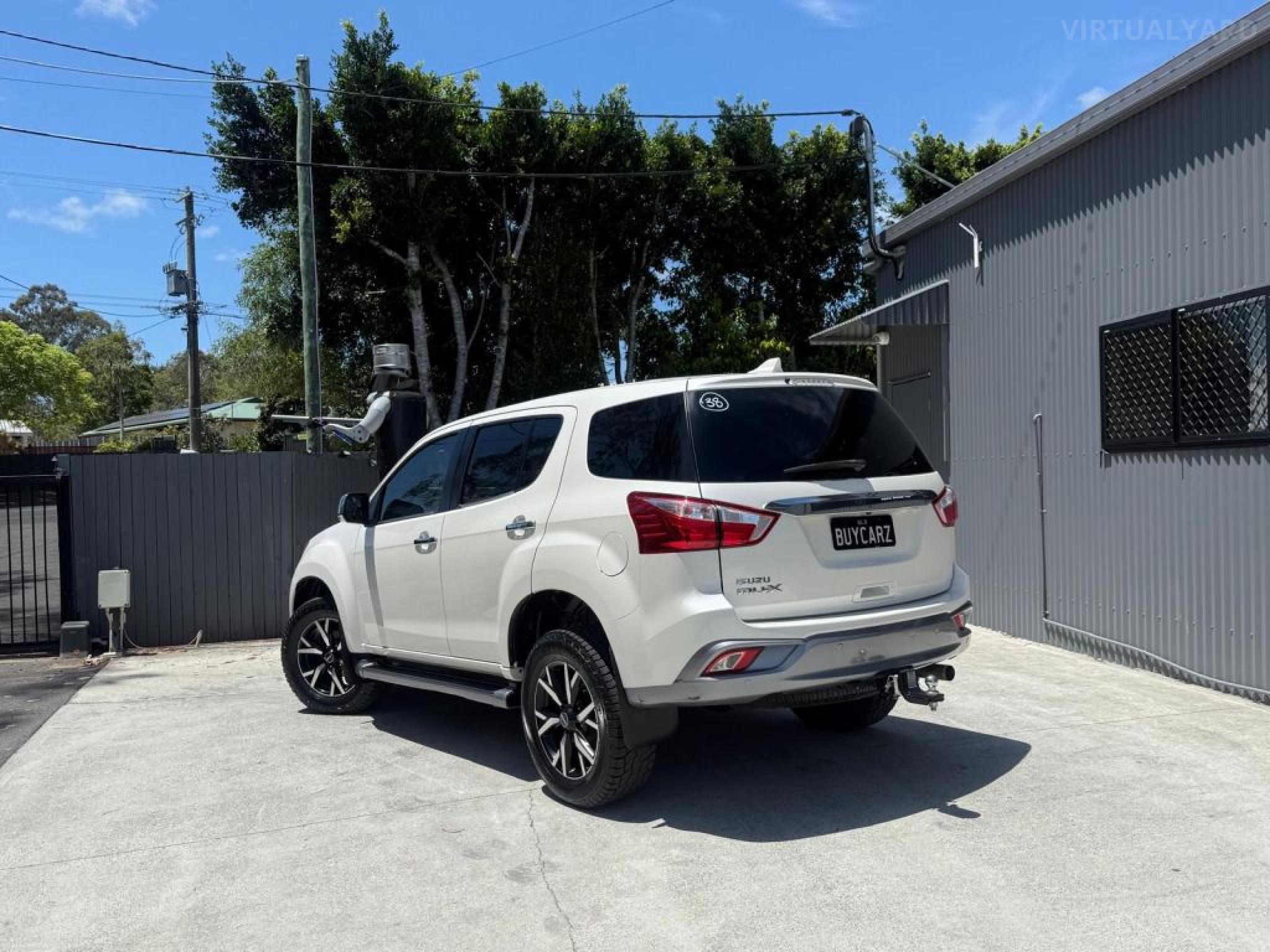 Isuzu MU-X