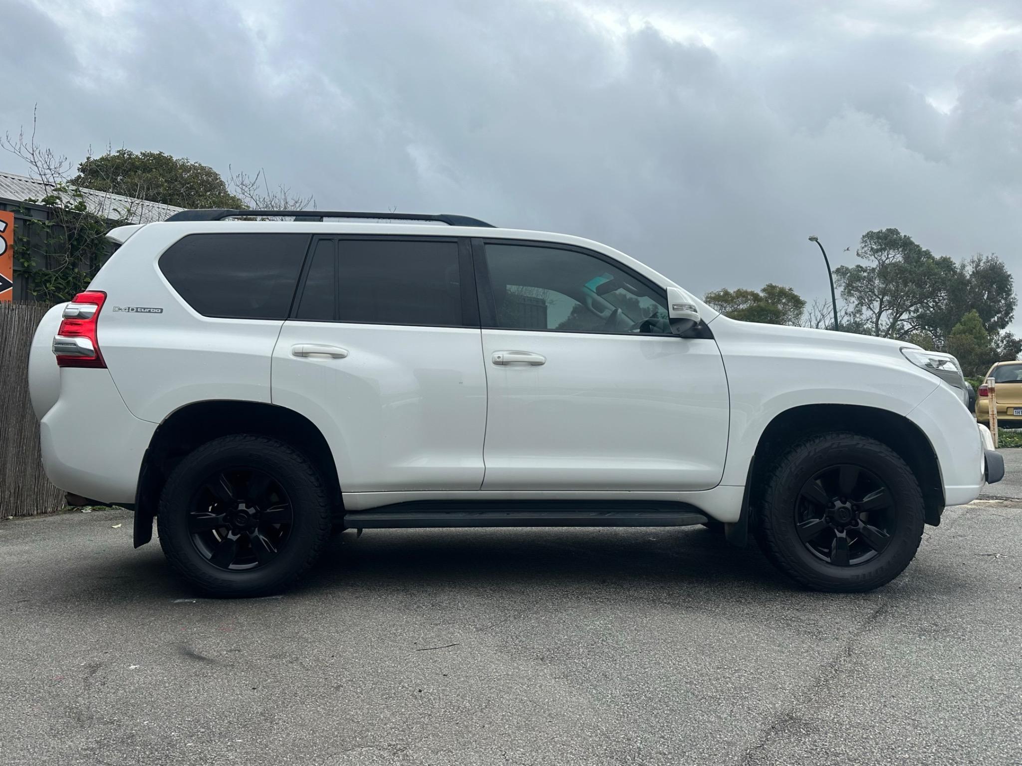 Toyota Landcruiser Prado