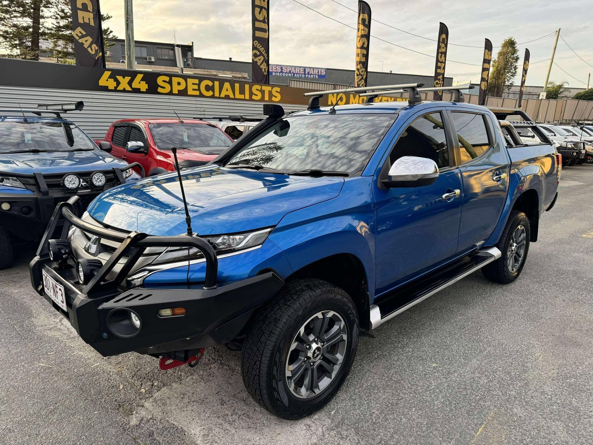 MITSUBISHI TRITON