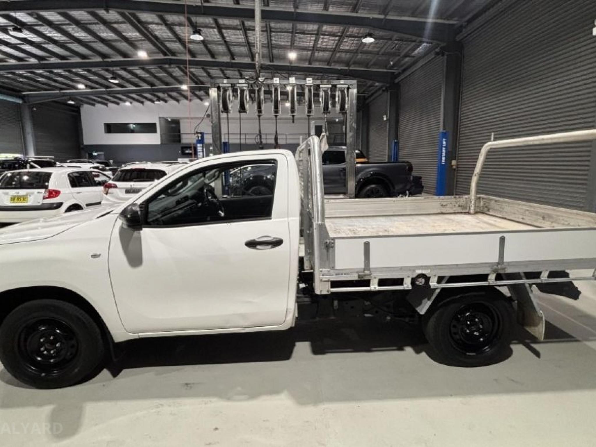 TOYOTA HILUX