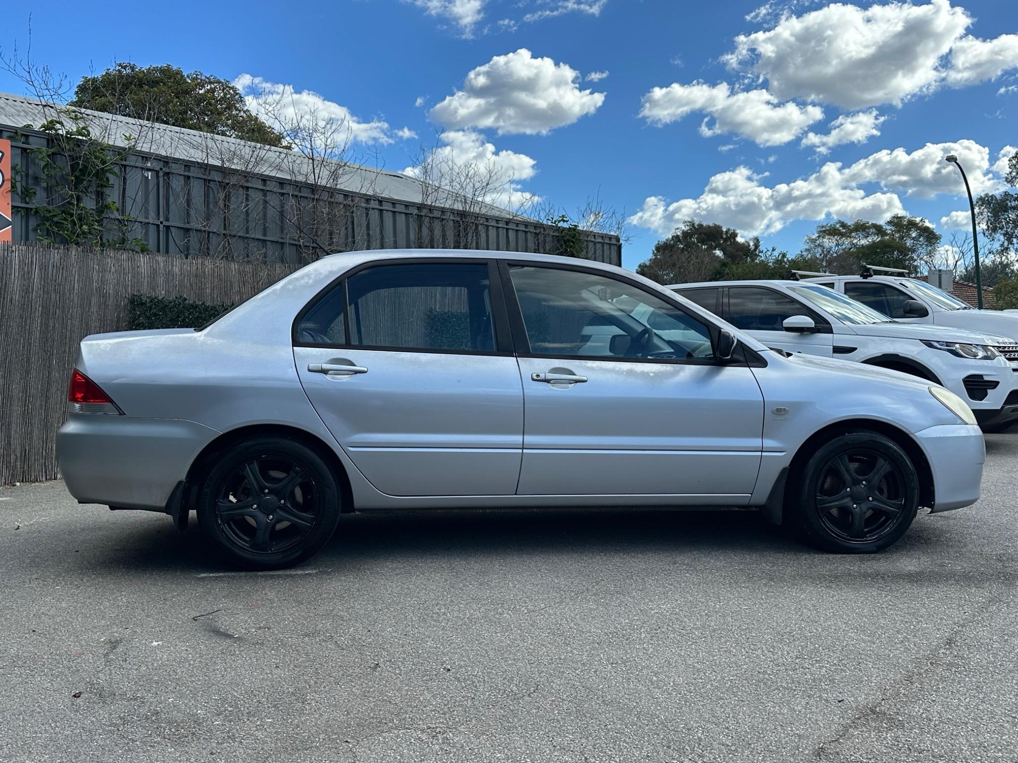 Mitsubishi Lancer