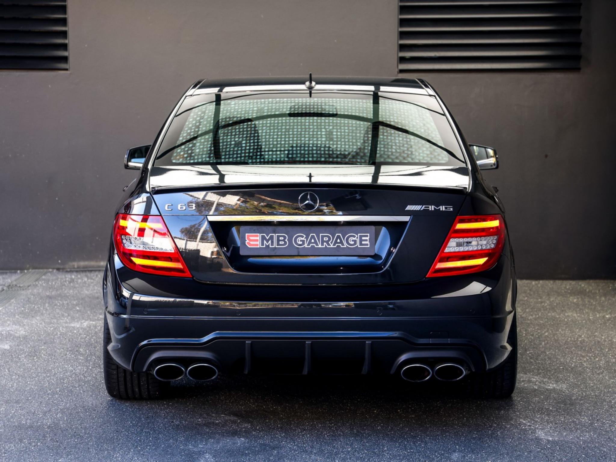 MERCEDES-BENZ C63