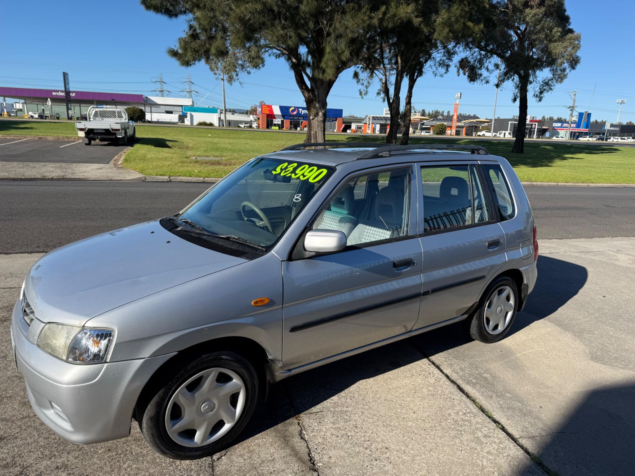 MAZDA 121