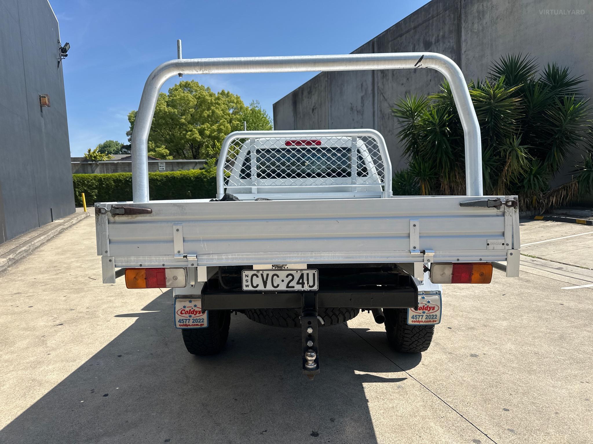 HOLDEN COLORADO RG MY13 DX CAB CHASSIS SINGLE CAB 2DR MAN 5SP 4X4 1143KG 2.8DT image 4