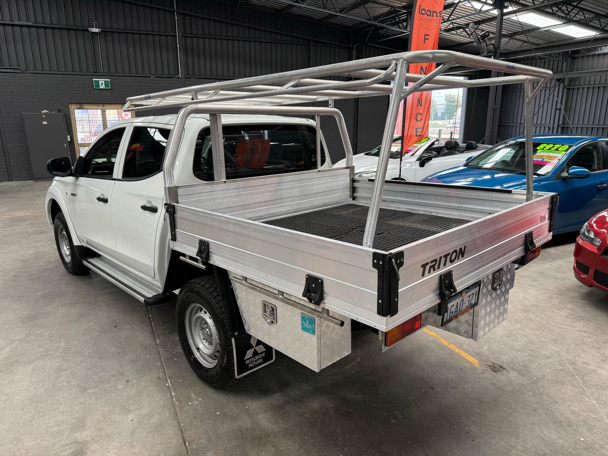 Mitsubishi Triton