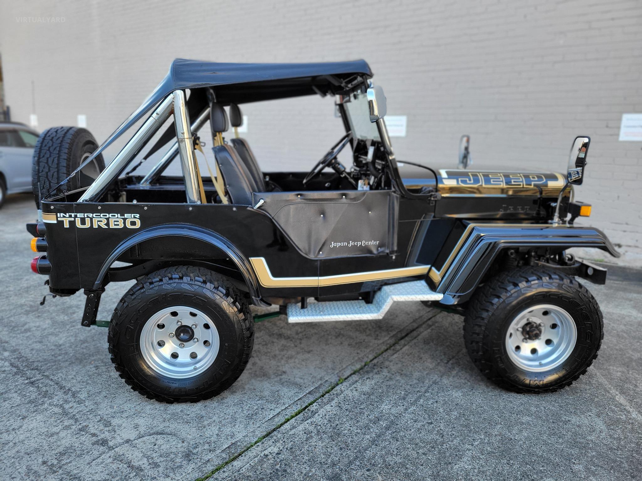 MITSUBISHI Jeep