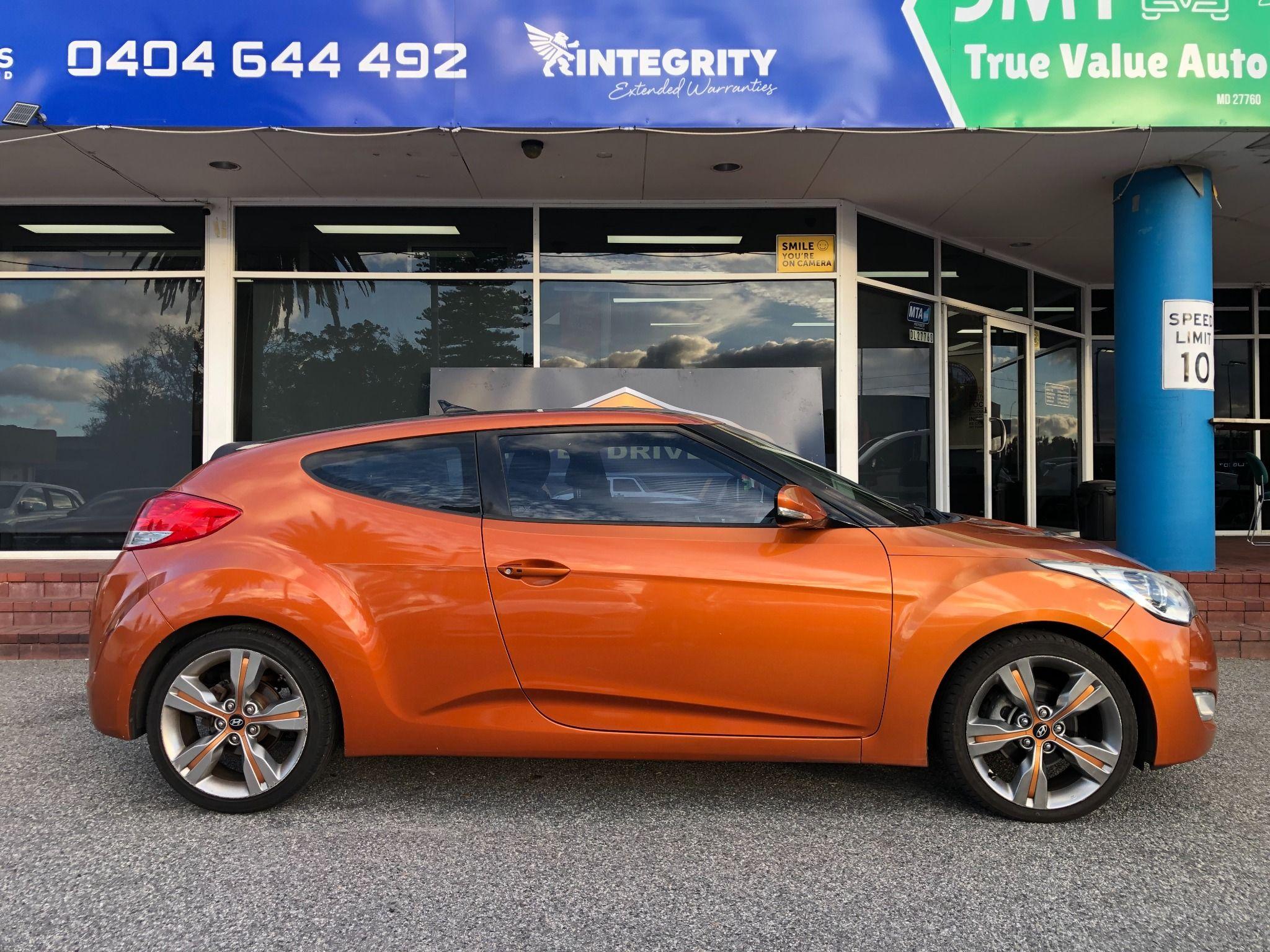 HYUNDAI VELOSTER
