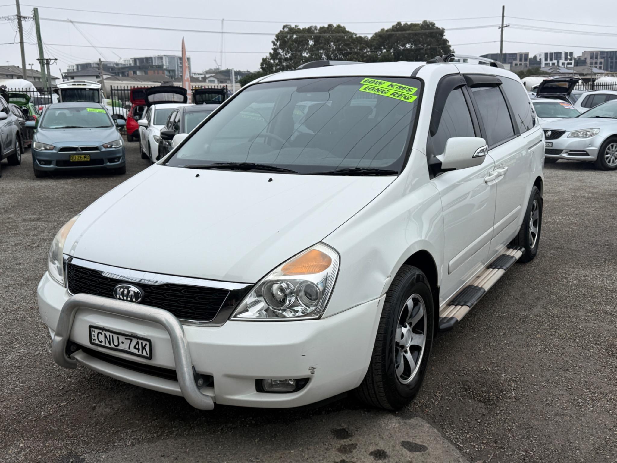 KIA GRAND CARNIVAL
