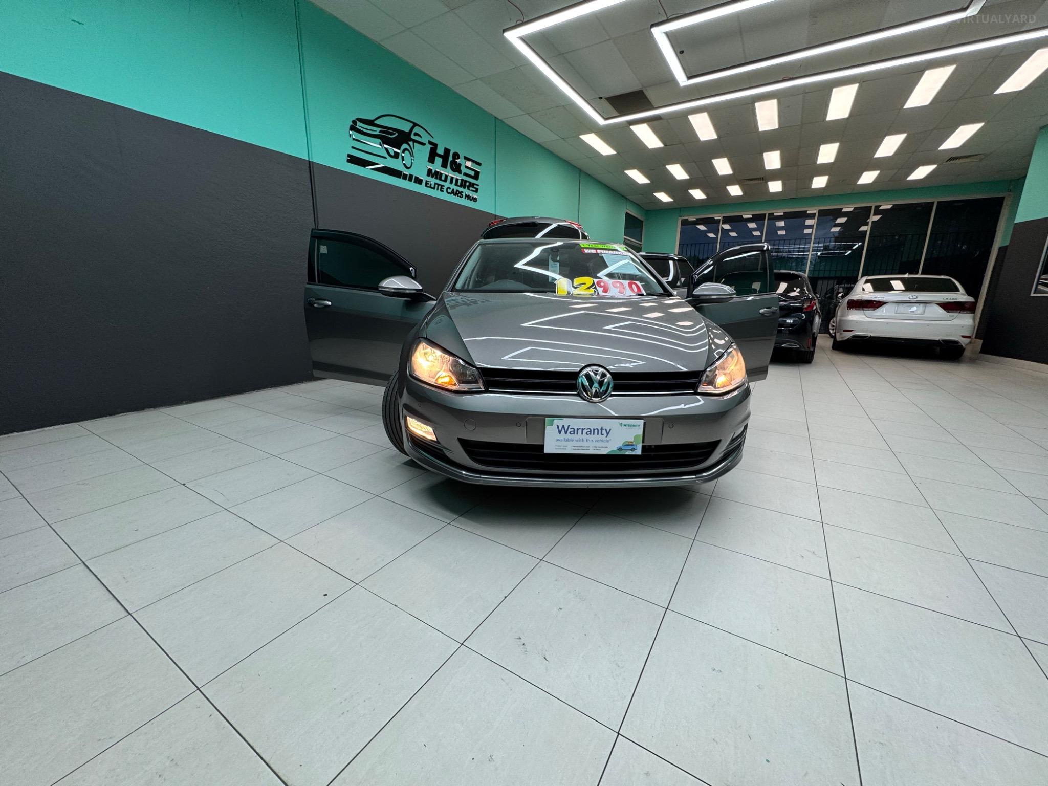 VOLKSWAGEN GOLF