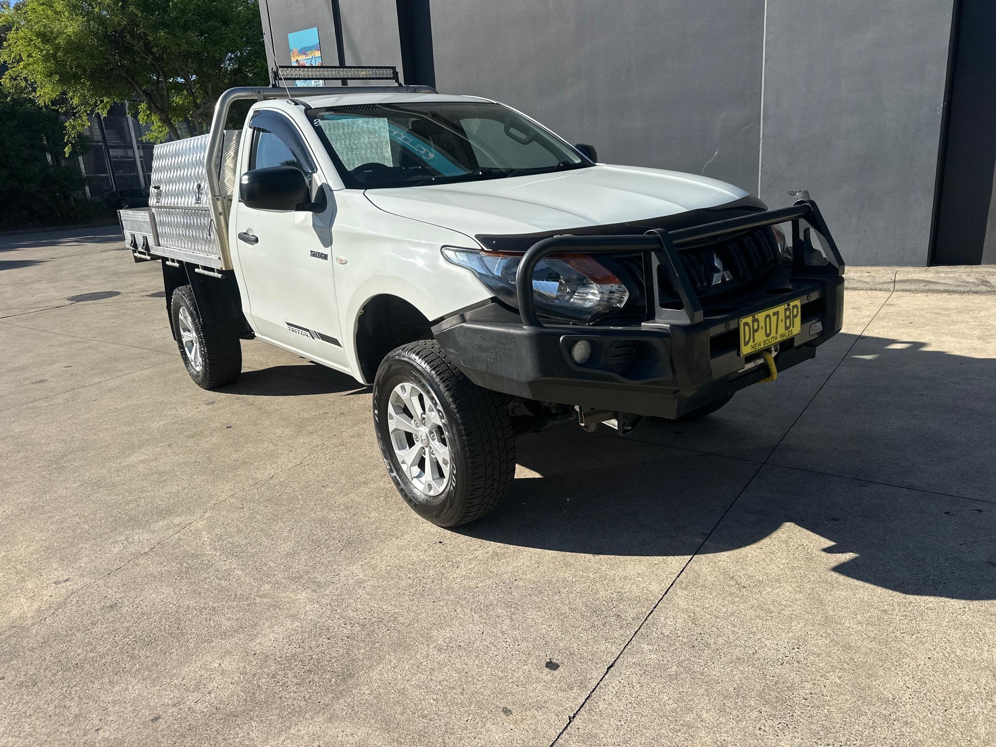 MITSUBISHI TRITON MQ MY17 GLX CAB CHASSIS SINGLE CAB 2DR MAN 6SP 4X2 1165KG 2.4DT image 17