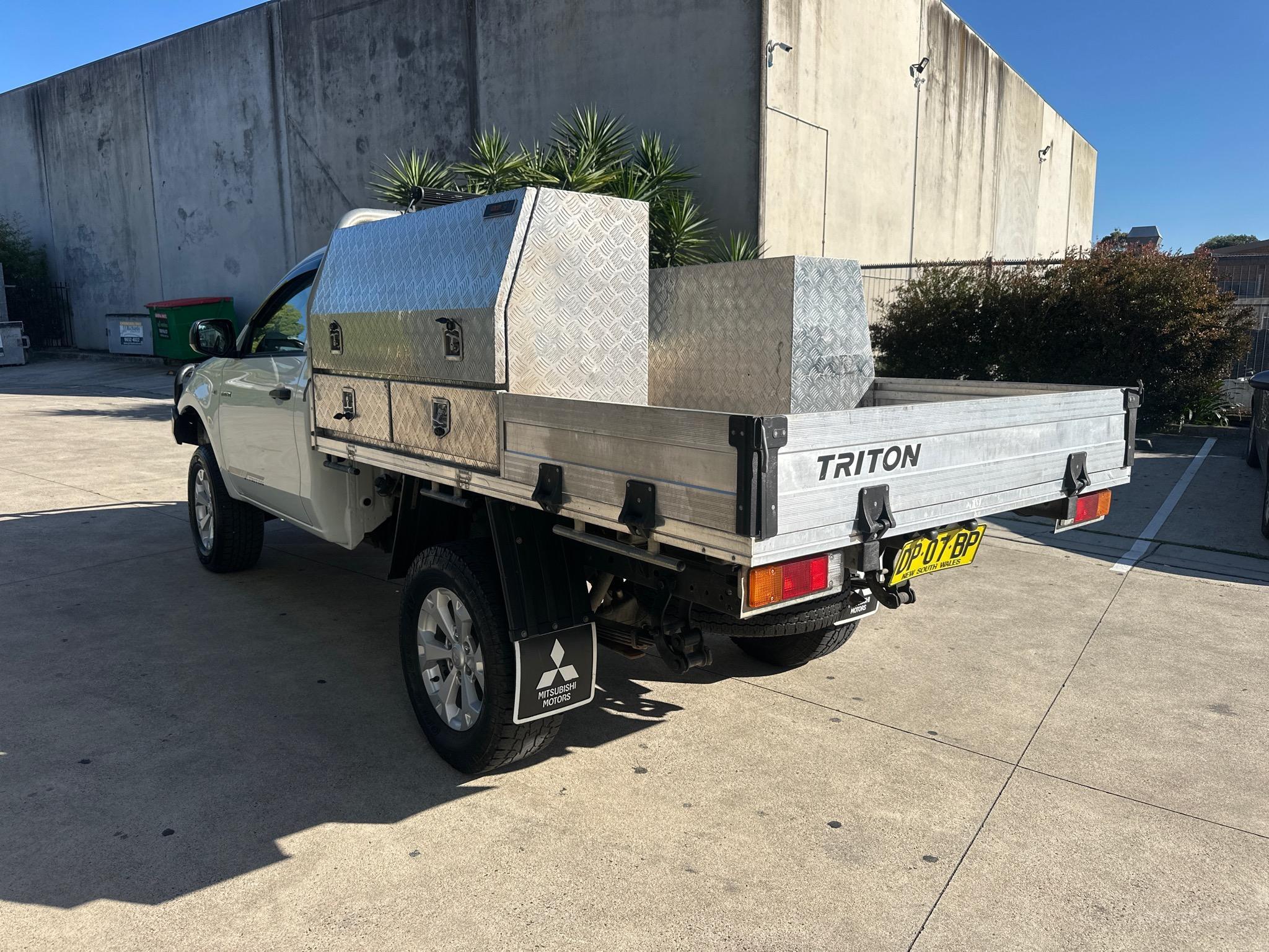 MITSUBISHI TRITON MQ MY17 GLX CAB CHASSIS SINGLE CAB 2DR MAN 6SP 4X2 1165KG 2.4DT image 4