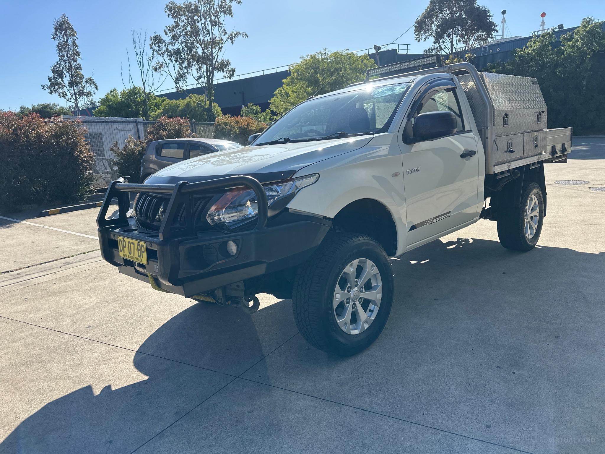 MITSUBISHI TRITON MQ MY17 GLX CAB CHASSIS SINGLE CAB 2DR MAN 6SP 4X2 1165KG 2.4DT image 19