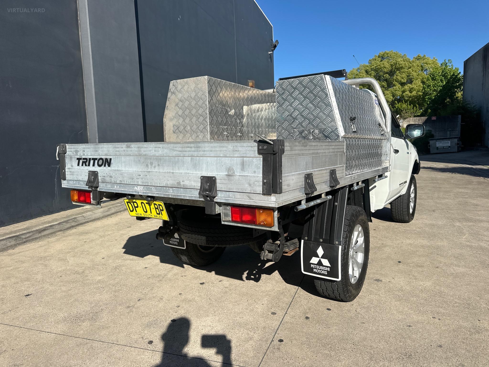 Mitsubishi Triton
