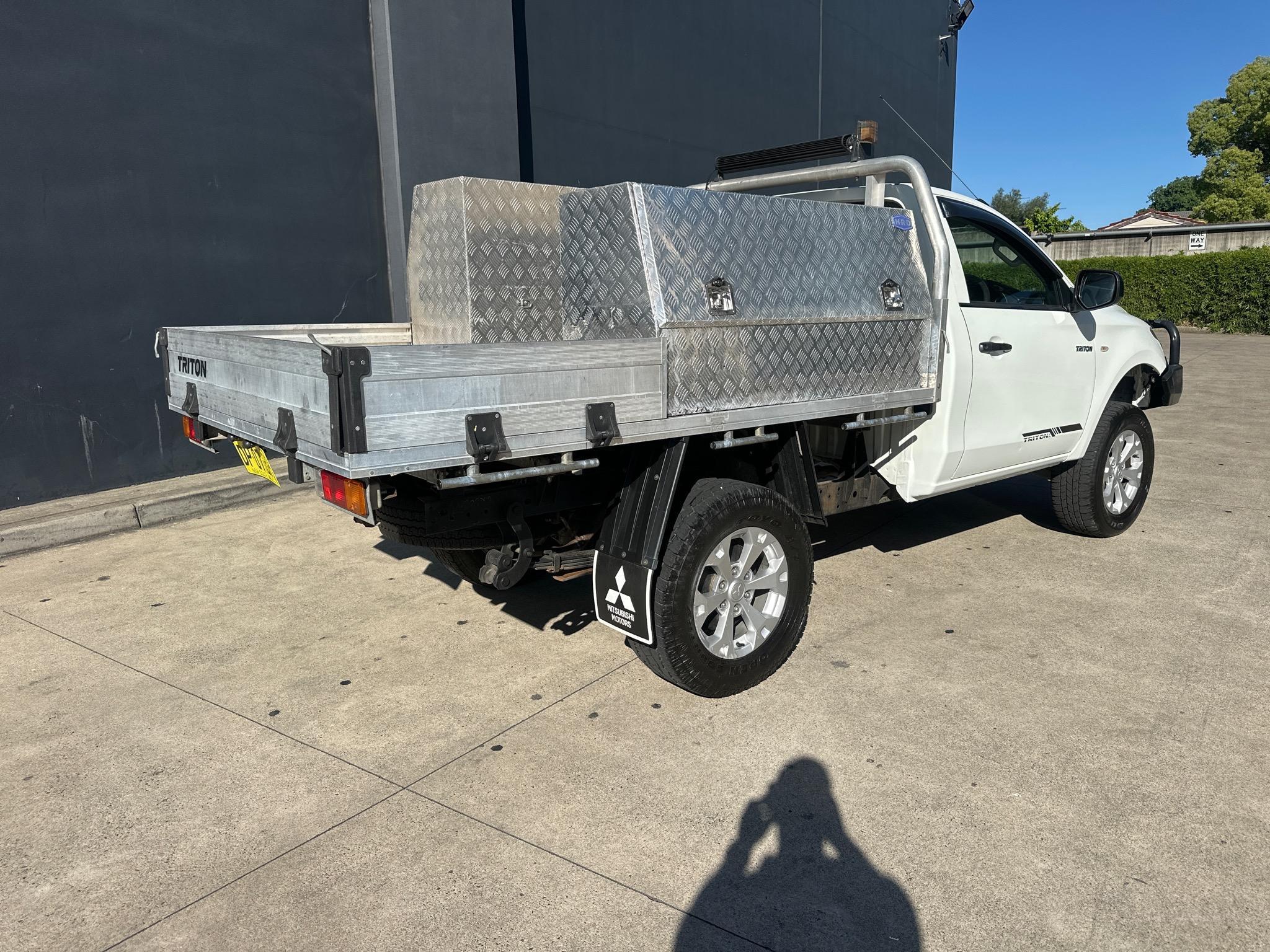 MITSUBISHI TRITON MQ MY17 GLX CAB CHASSIS SINGLE CAB 2DR MAN 6SP 4X2 1165KG 2.4DT image 16