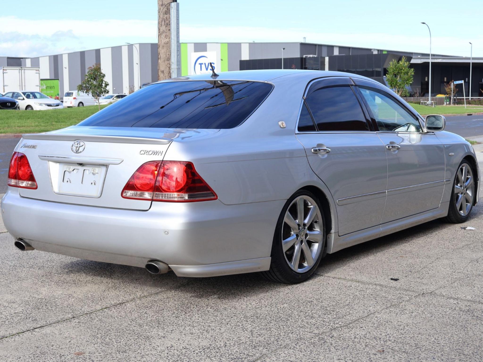 TOYOTA CROWN