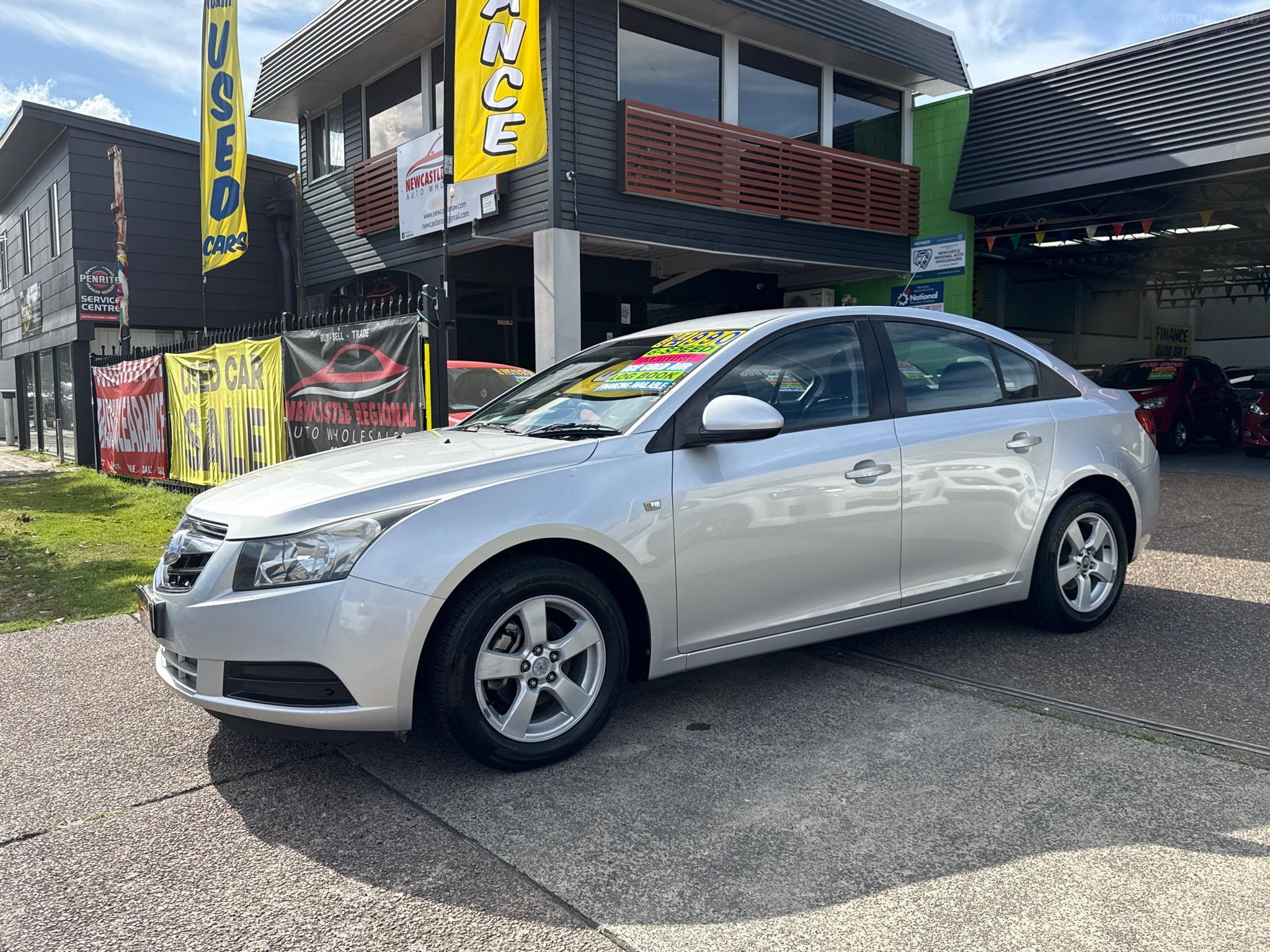 HOLDEN CRUZE