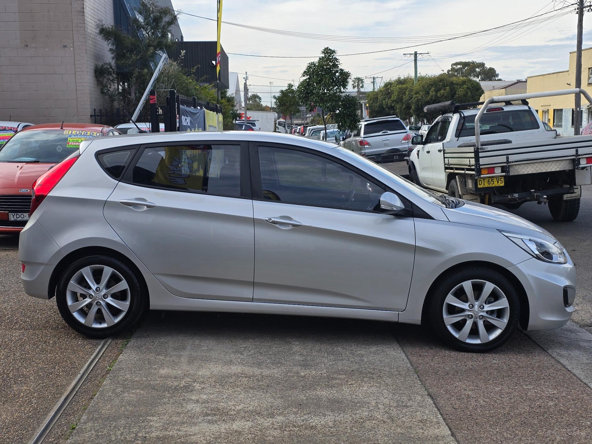 HYUNDAI ACCENT