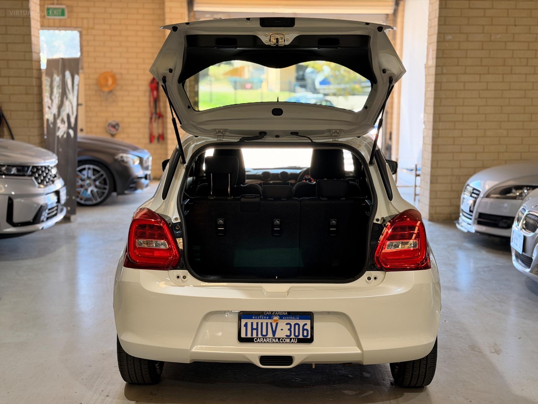 SUZUKI SWIFT