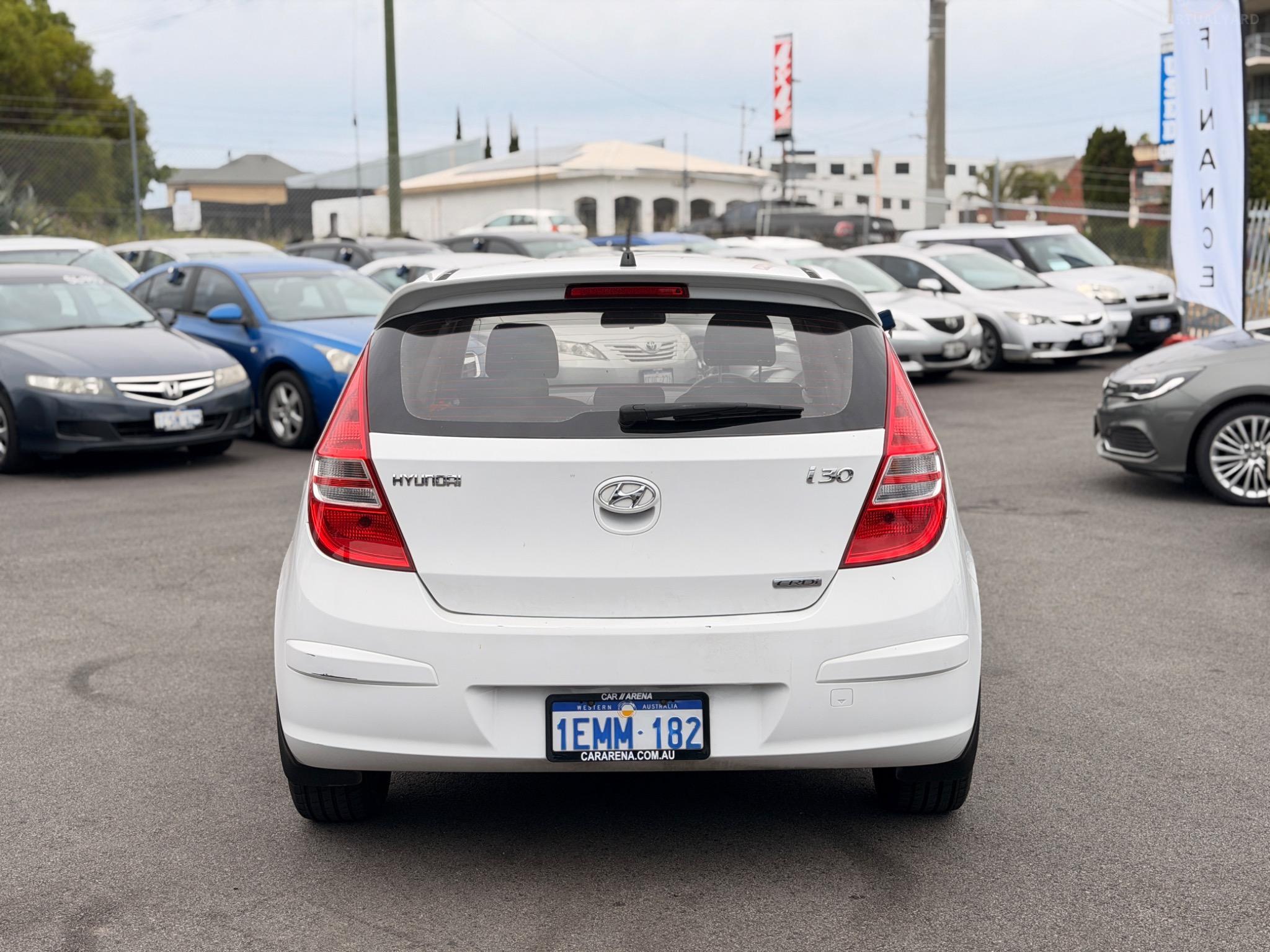 HYUNDAI i30