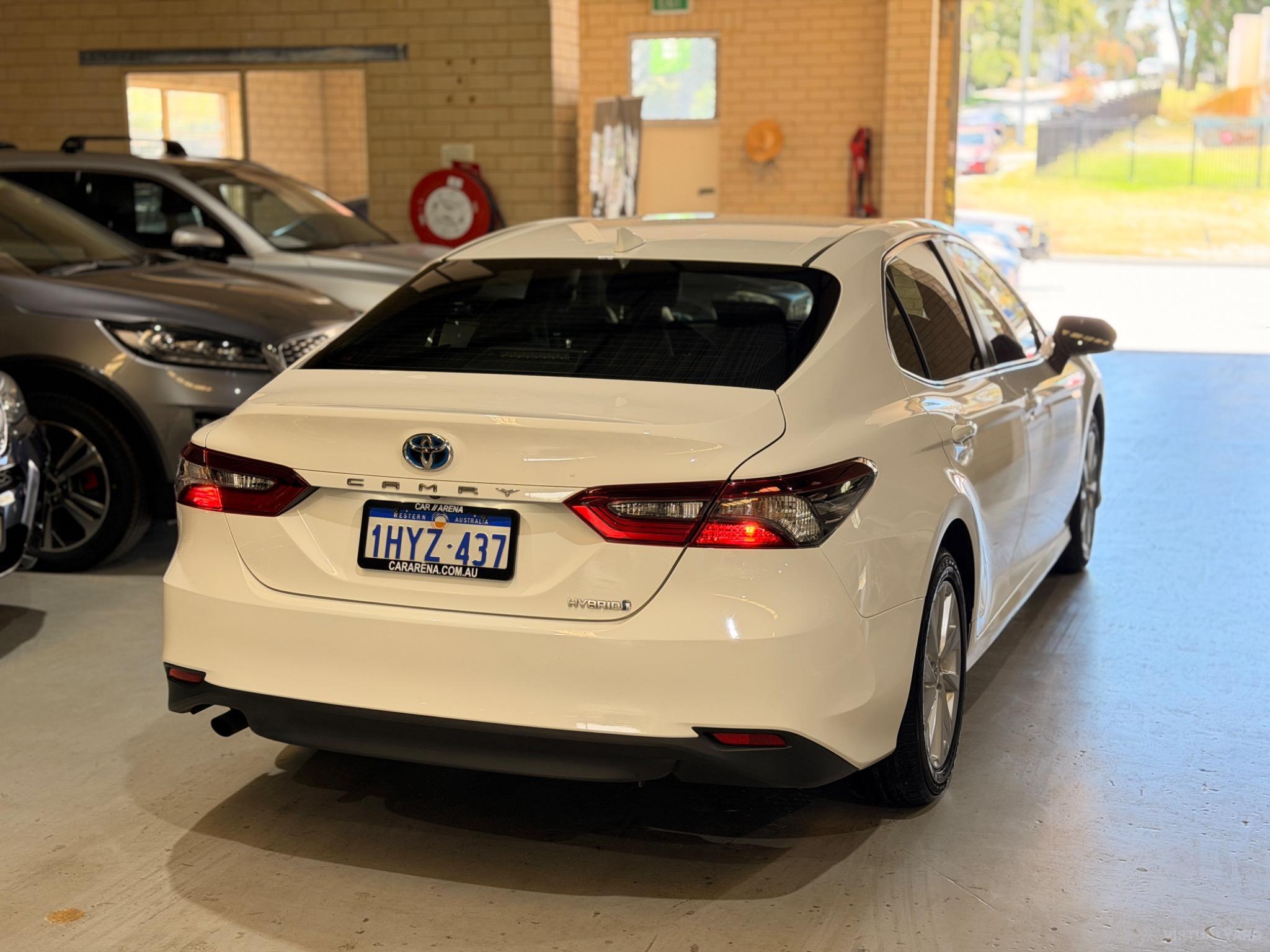 TOYOTA CAMRY