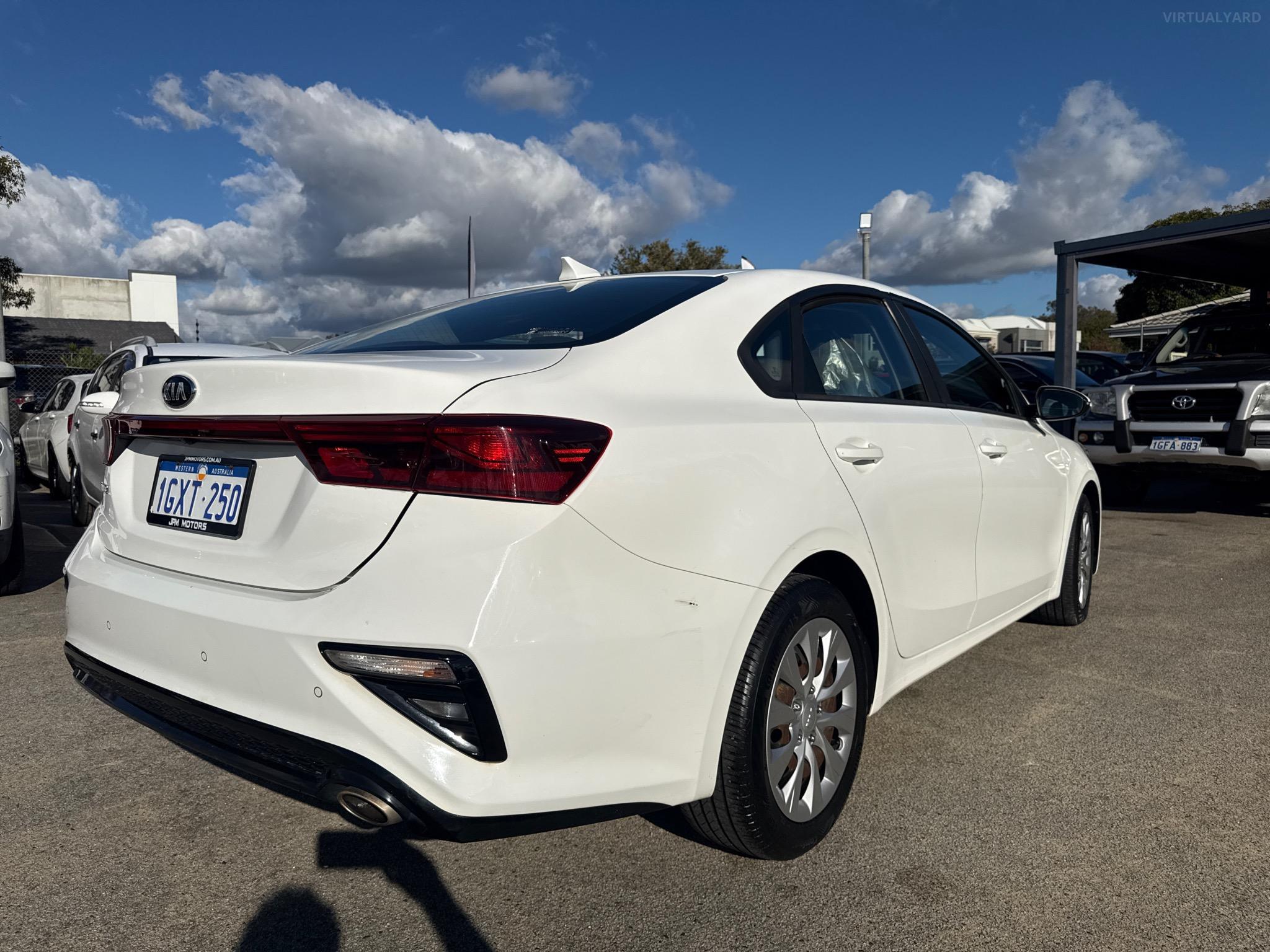 KIA CERATO