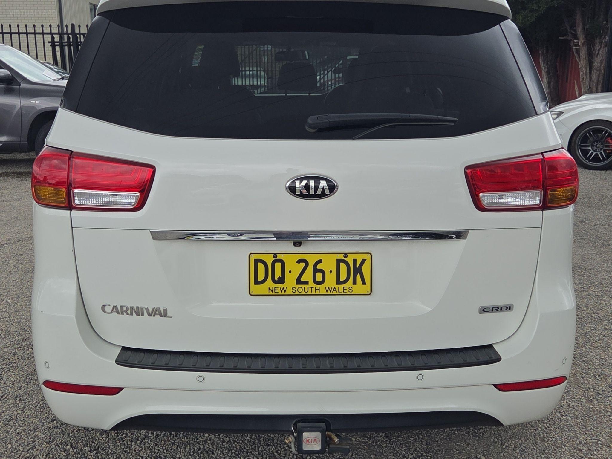 KIA CARNIVAL