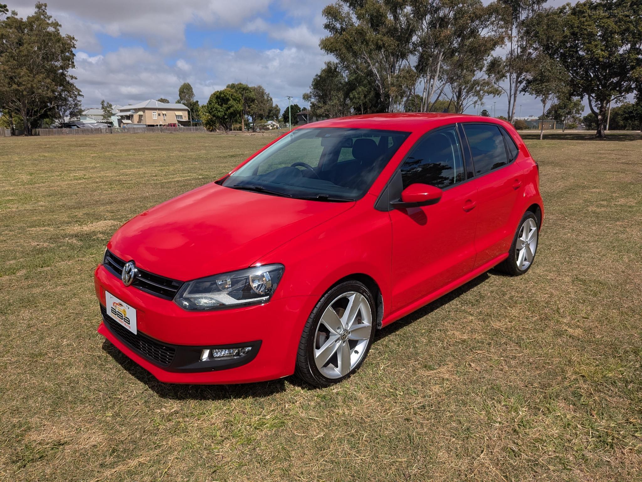 VOLKSWAGEN POLO