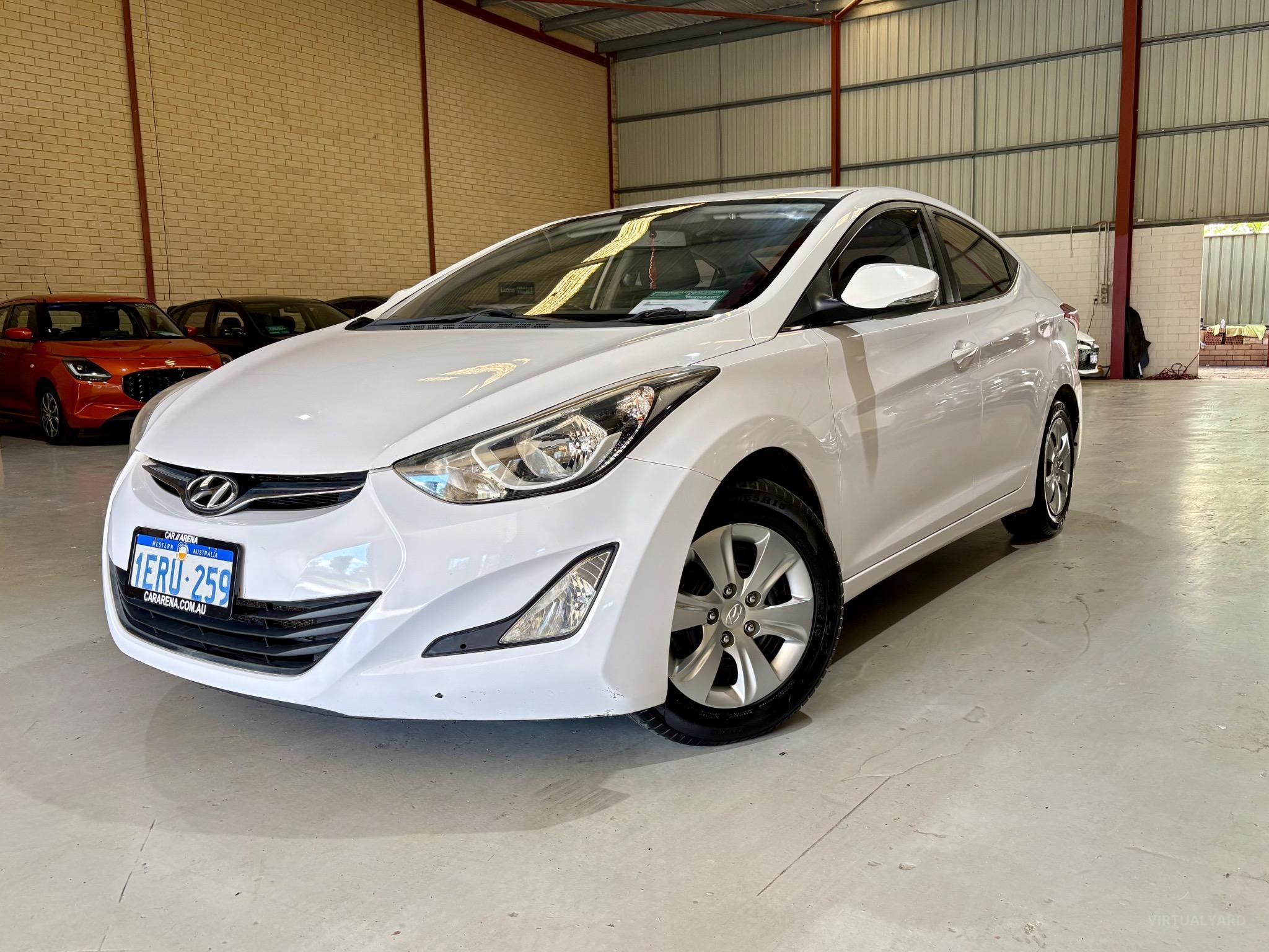 HYUNDAI ELANTRA