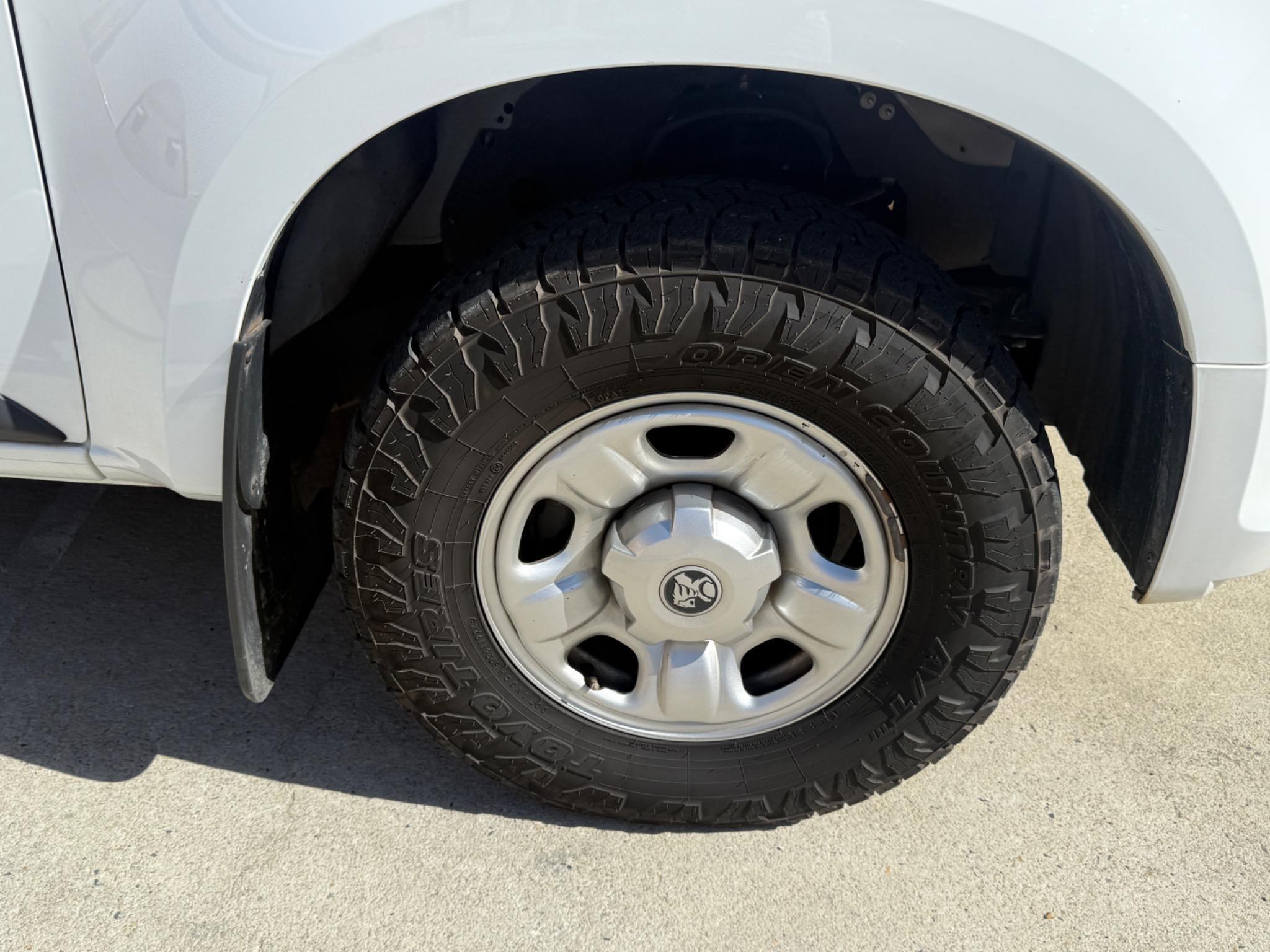 HOLDEN COLORADO