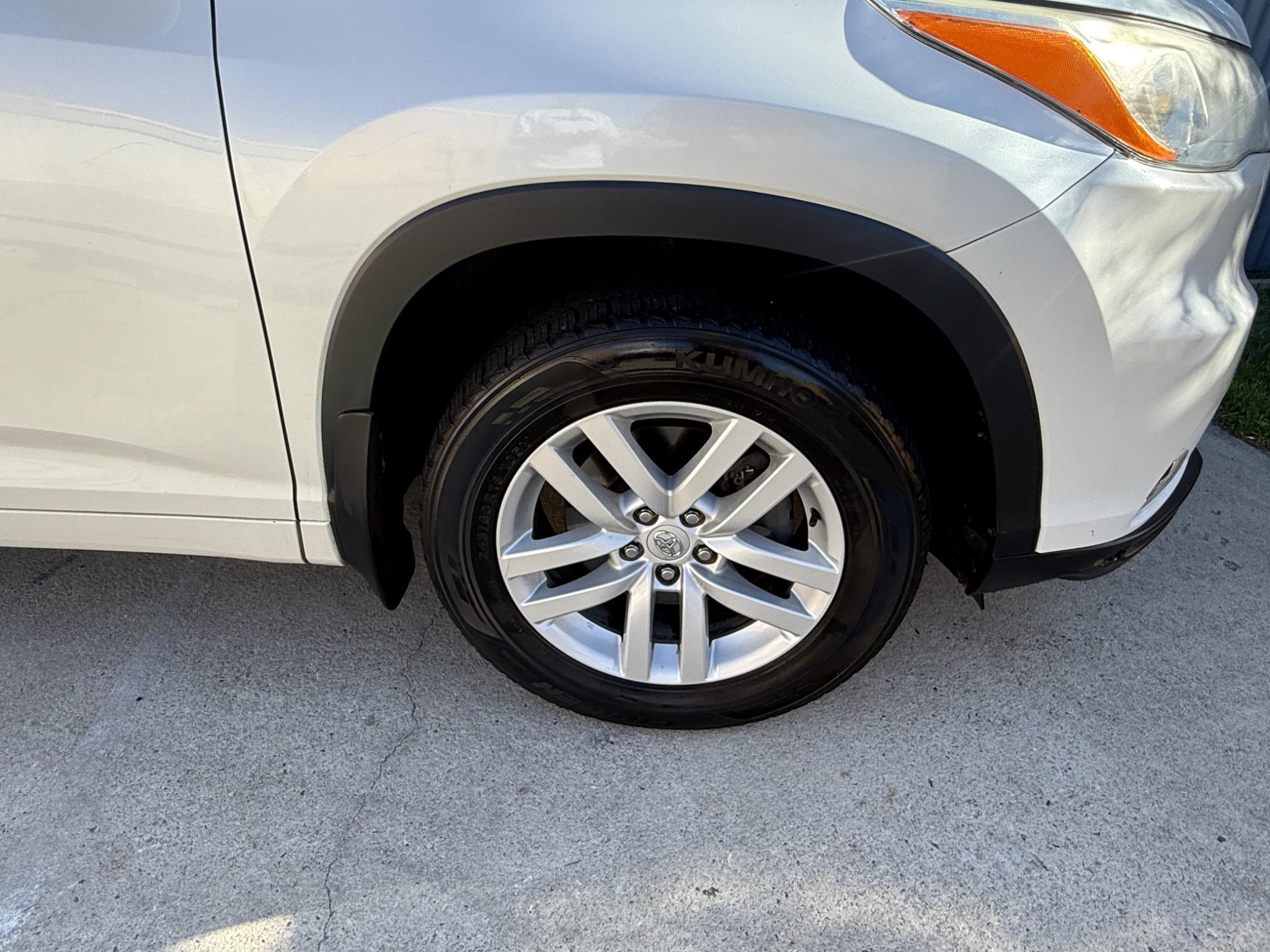 TOYOTA KLUGER