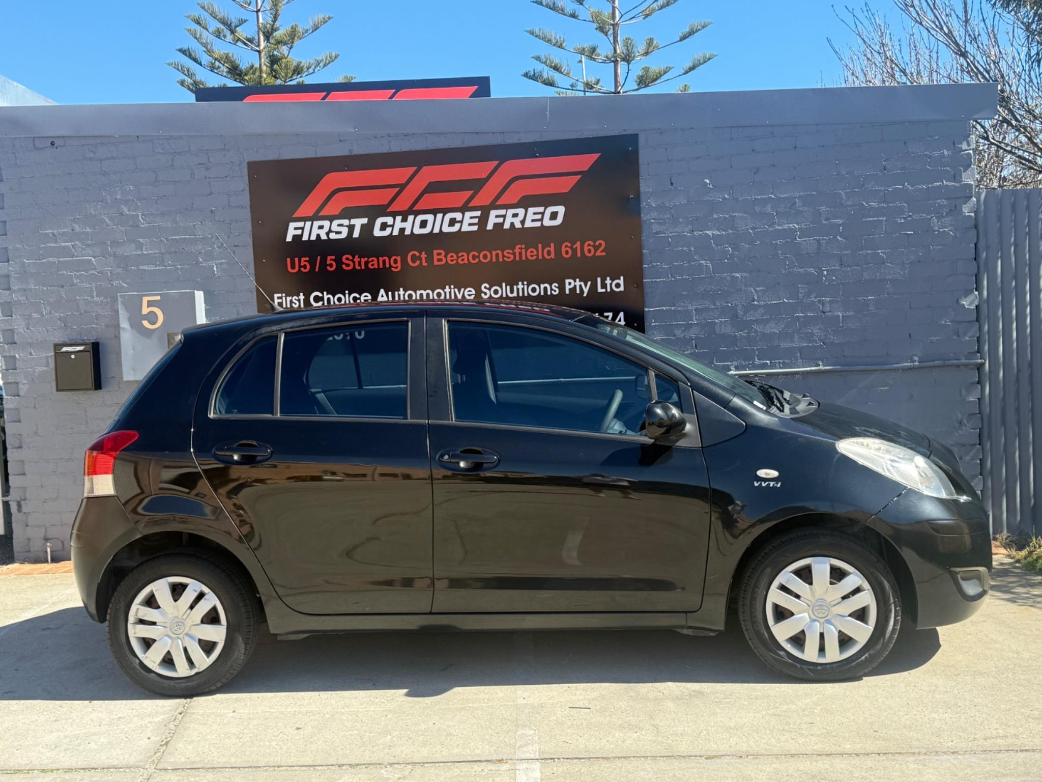 TOYOTA YARIS
