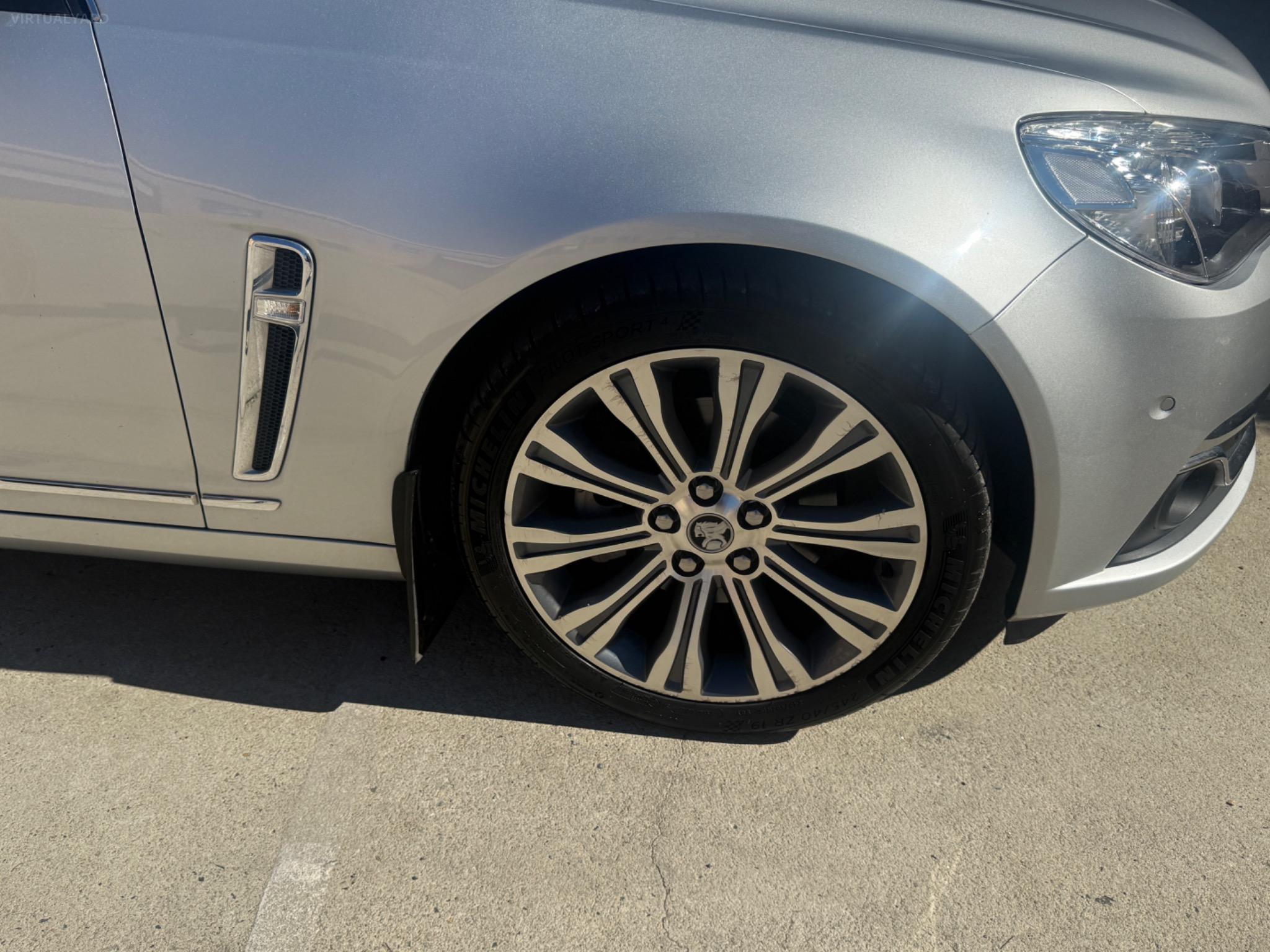HOLDEN CALAIS