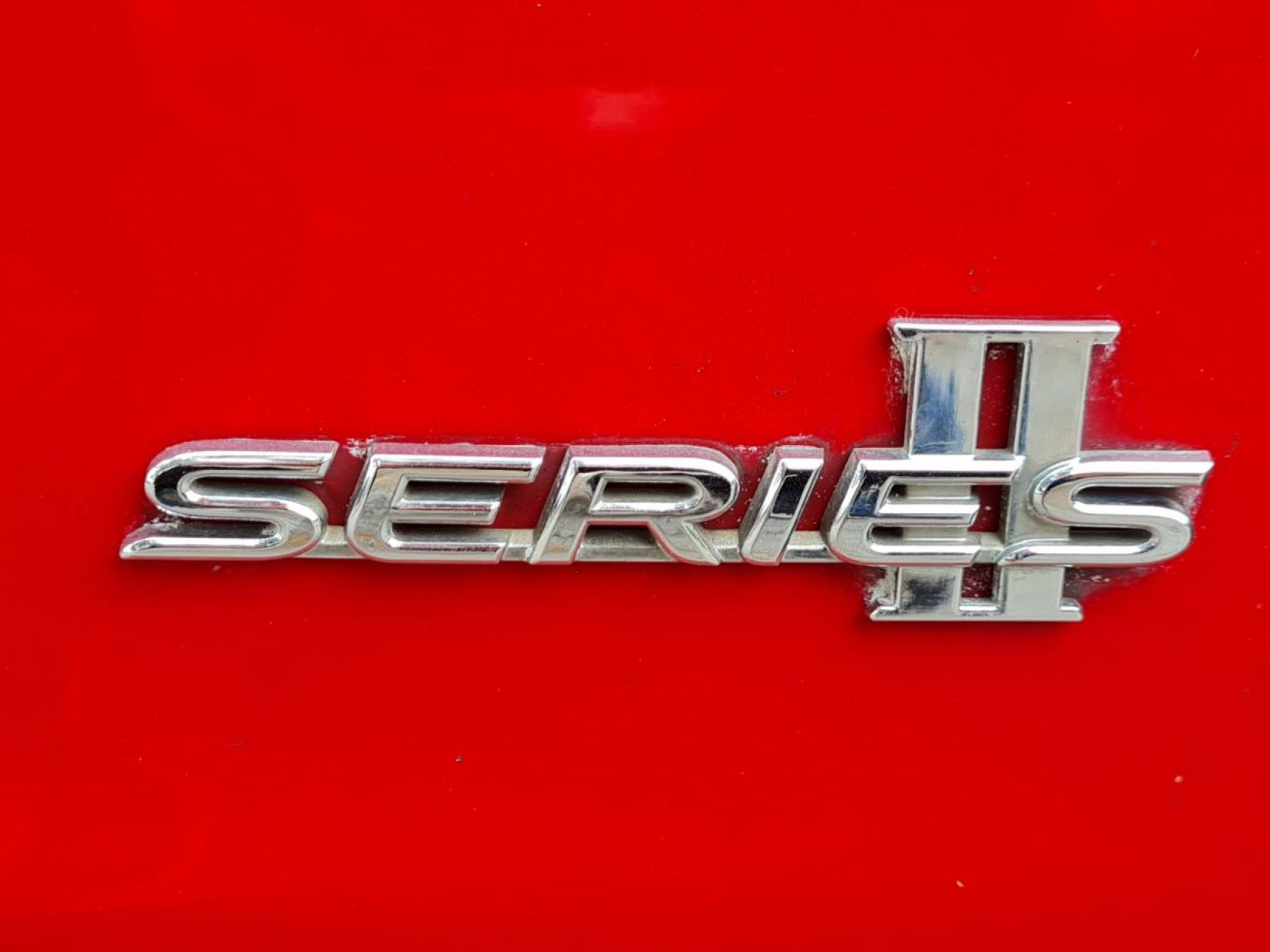 HOLDEN SS COMMODORE